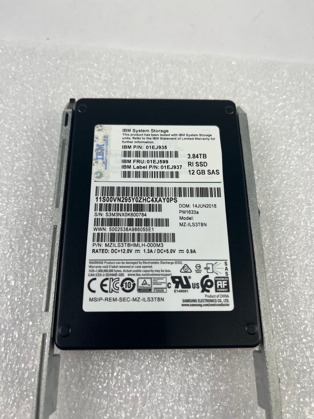 IBM 01EJ599 3.84TB 12Gb RI SAS SSD Hard Drive