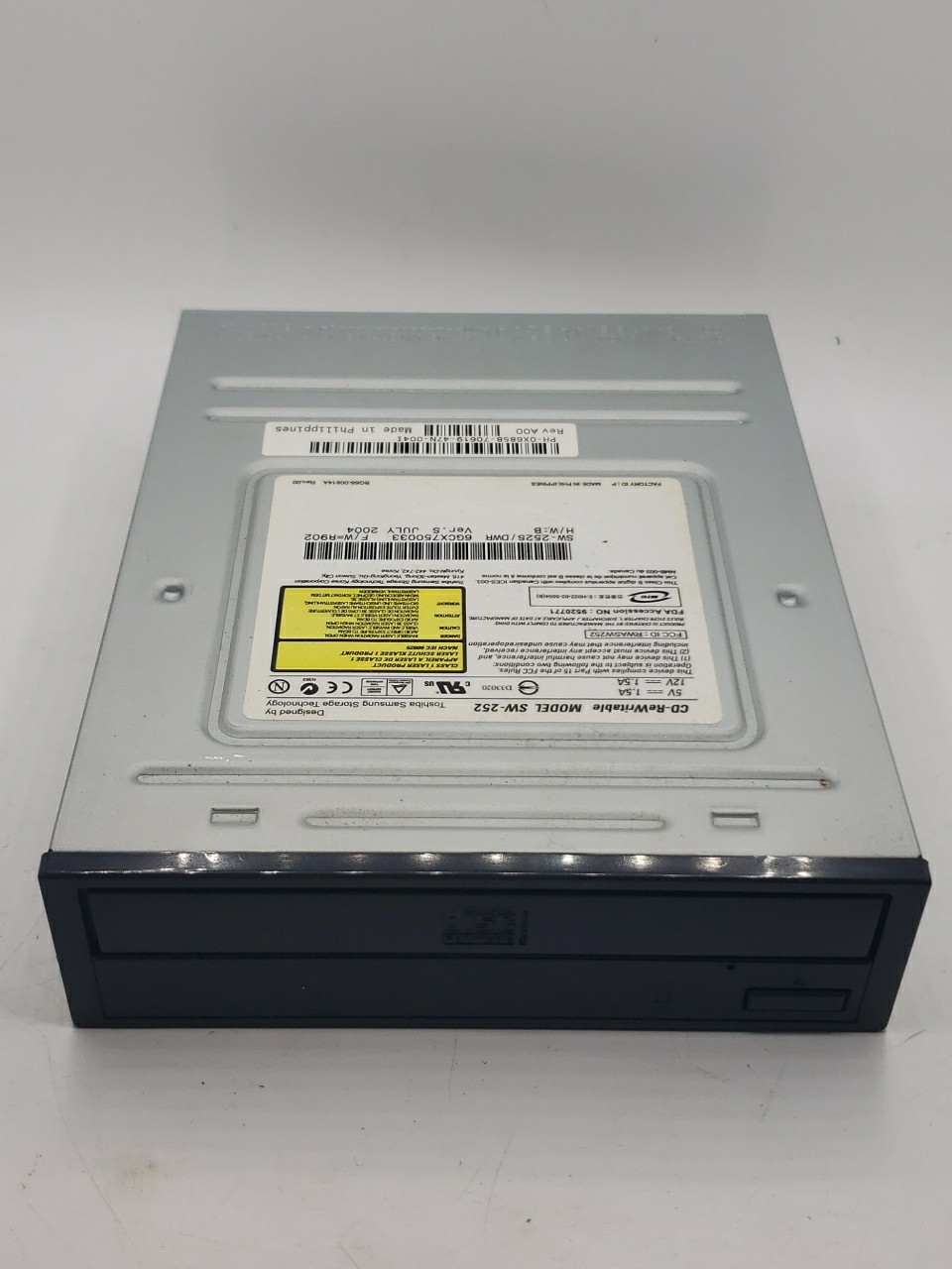 Toshiba/Samsung Storage Technology SW-252 52X CD-Rewritable Internal 5.25 IDE 