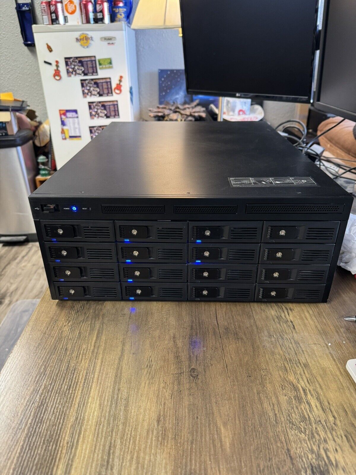 Desktop PC/Server Threadripper 2950x 100TB