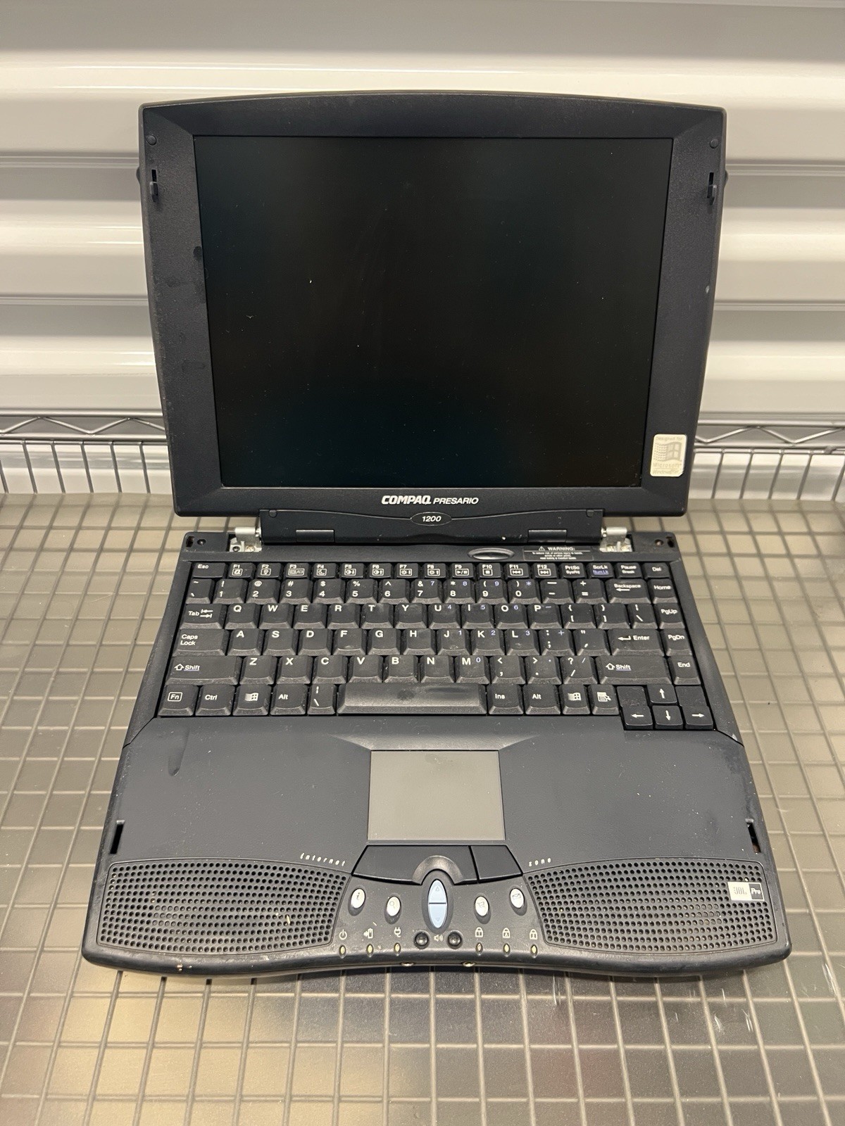Compaq Presario 1200 Retro Vintage Windows 98 Laptop AS IS
