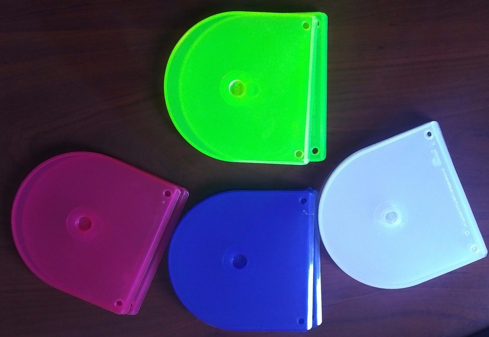 New 20 Pk Premium Clam Shell CD DVD case With Binder Hole MultiColor USA Made