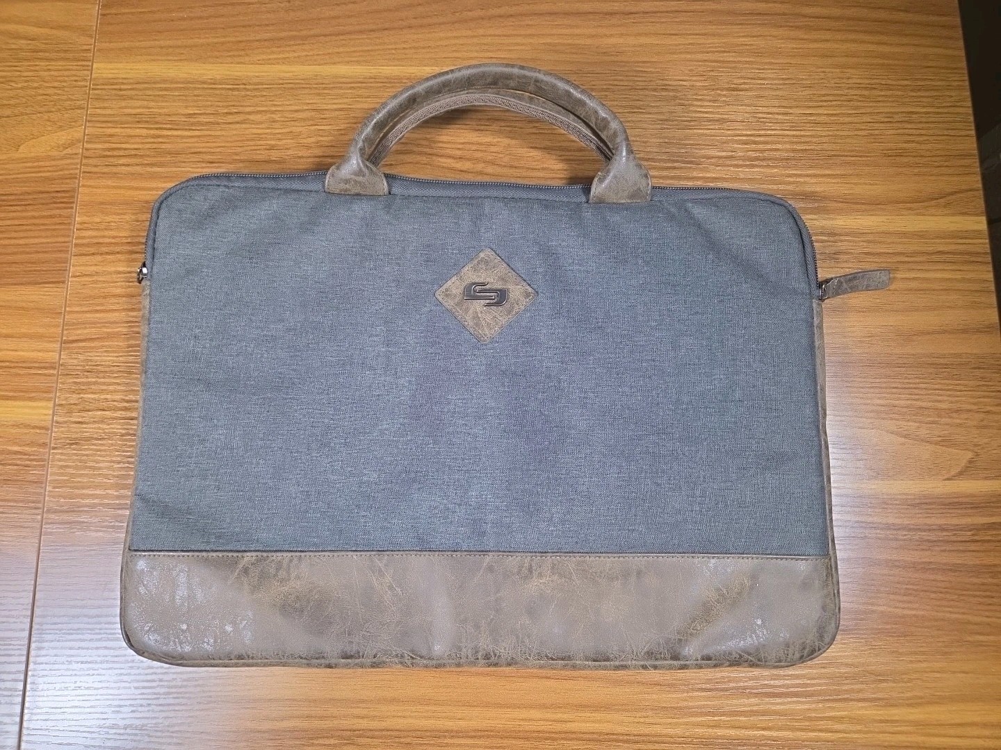 Solo New York Slim Briefcase Tech 15.6" Laptop Sleeve Padded Case 