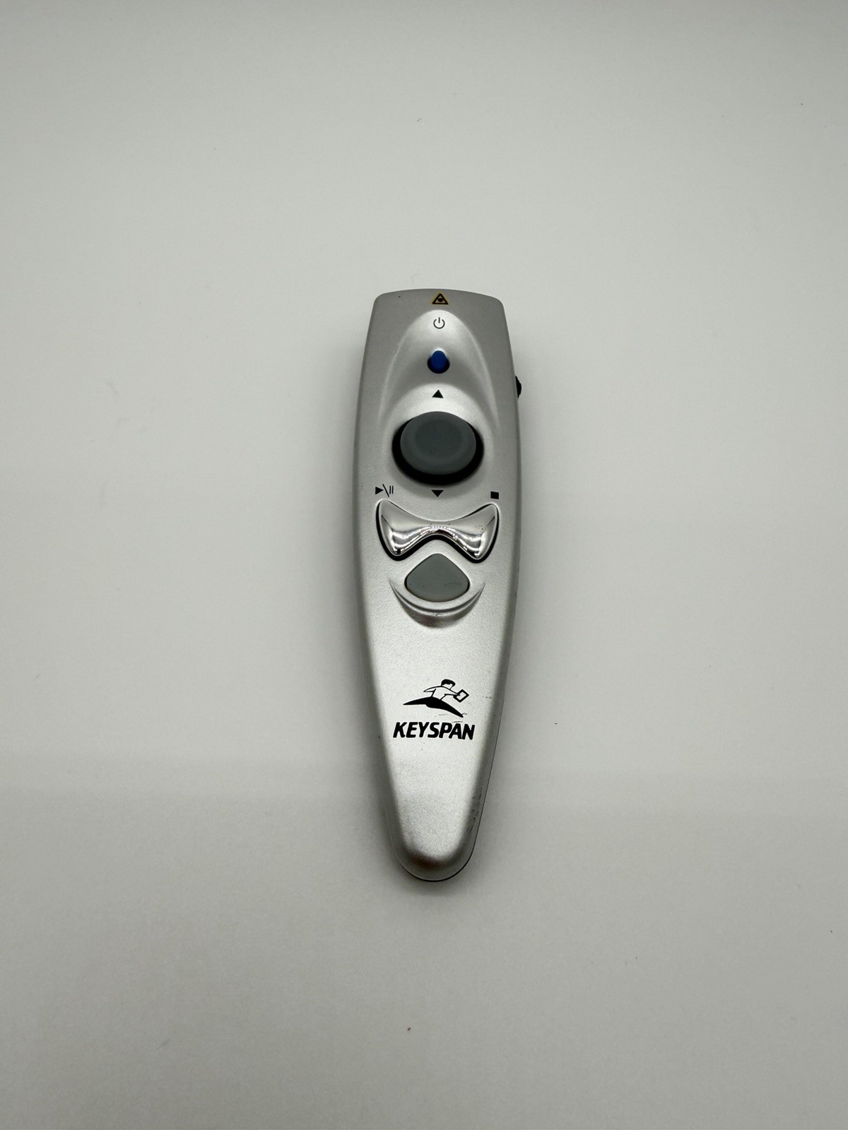 Keyspan TSAM-001  Universal Wireless Remote Control Mouse Laser Pointer Silver