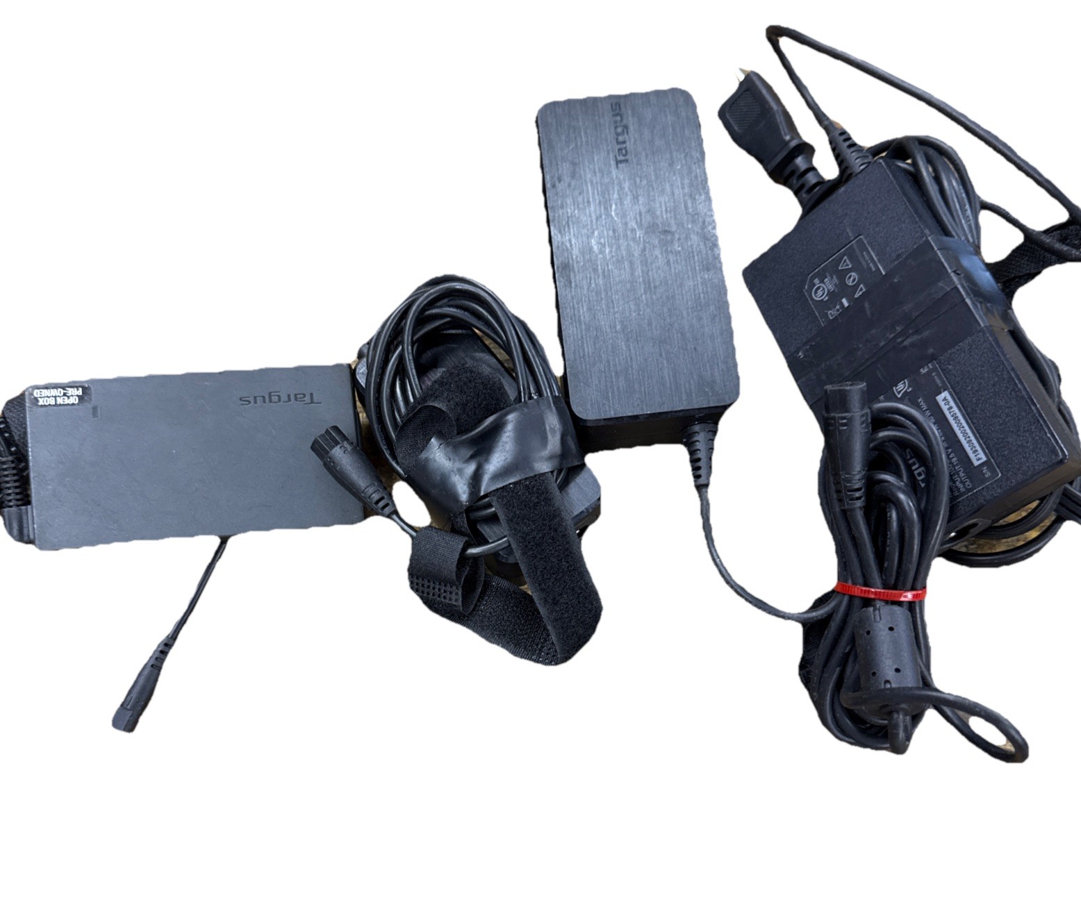 4 Targus Universal Laptop Charger Power Adapter No. APA31US - 19.5V 90W Max Lot