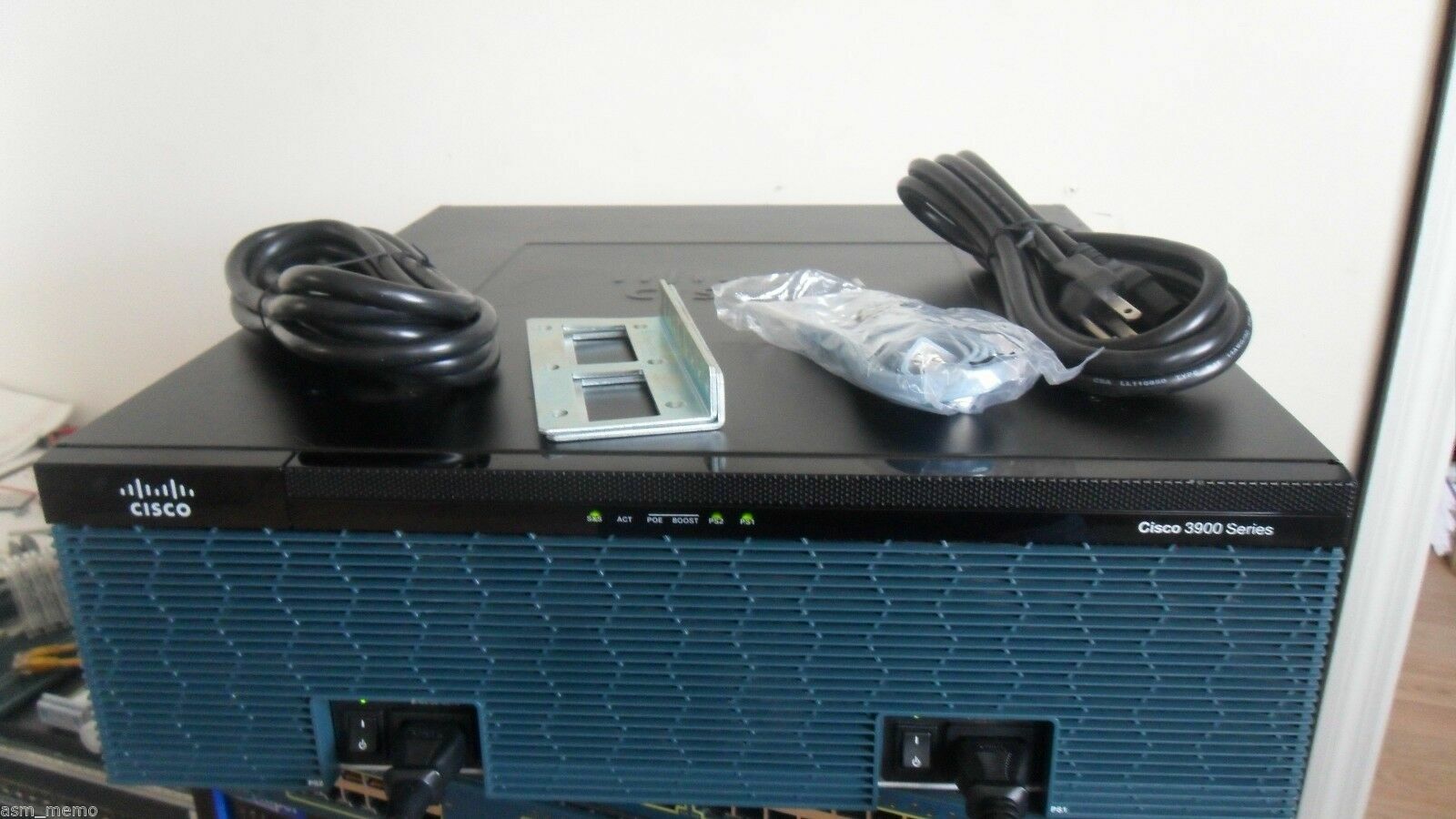 CISCO 3945E-AX/K9 Gigabit Router datak9 securityk9 4GbDram C3945E-AX/K9 ios-15.7