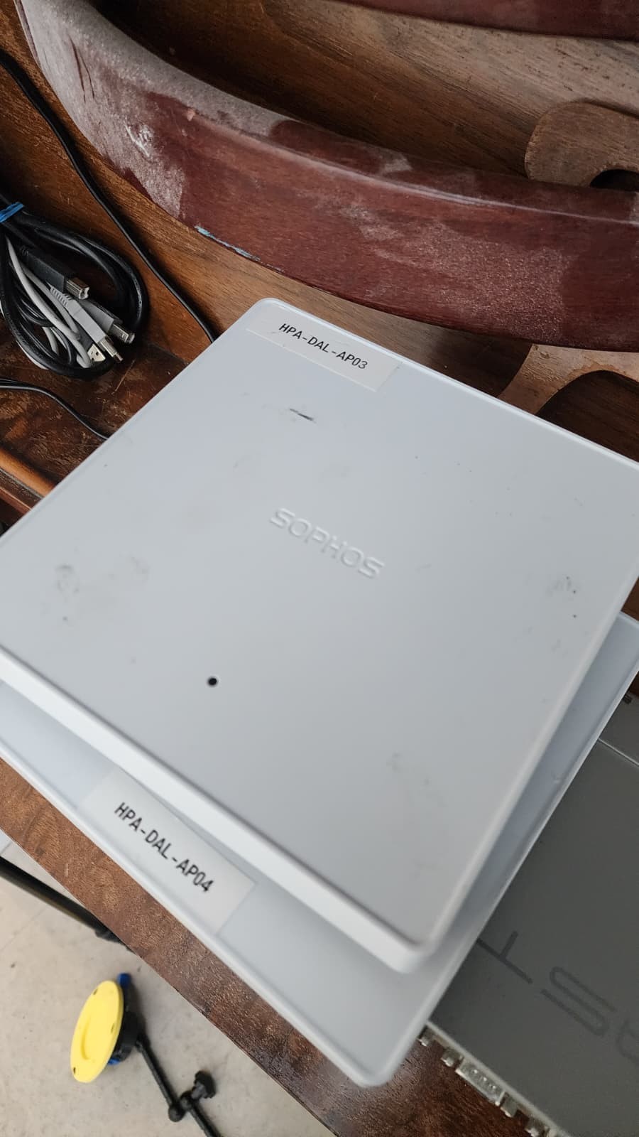 Sophos APX 320 Dual Band Wireless Access Point