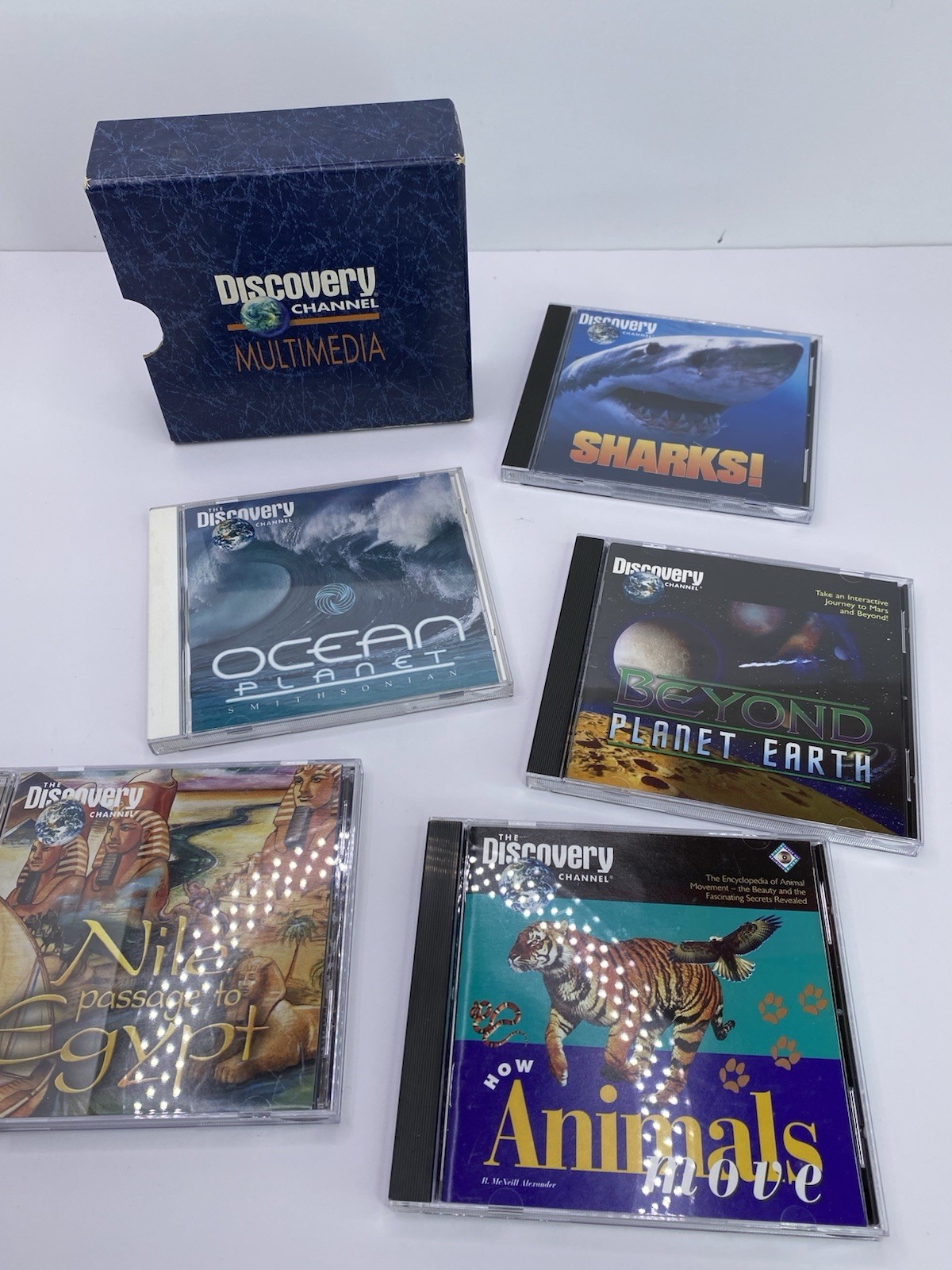 SHARKS AN INTERACTIVE JOURNEY BY DISCOVERY CHANNEL PC CD-ROM FOR MAC BOX SET
