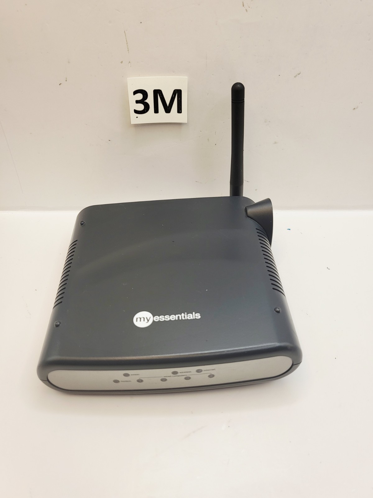 My Essentials Wireless G Router ME1004-R - For Home Or Office Use/no cord