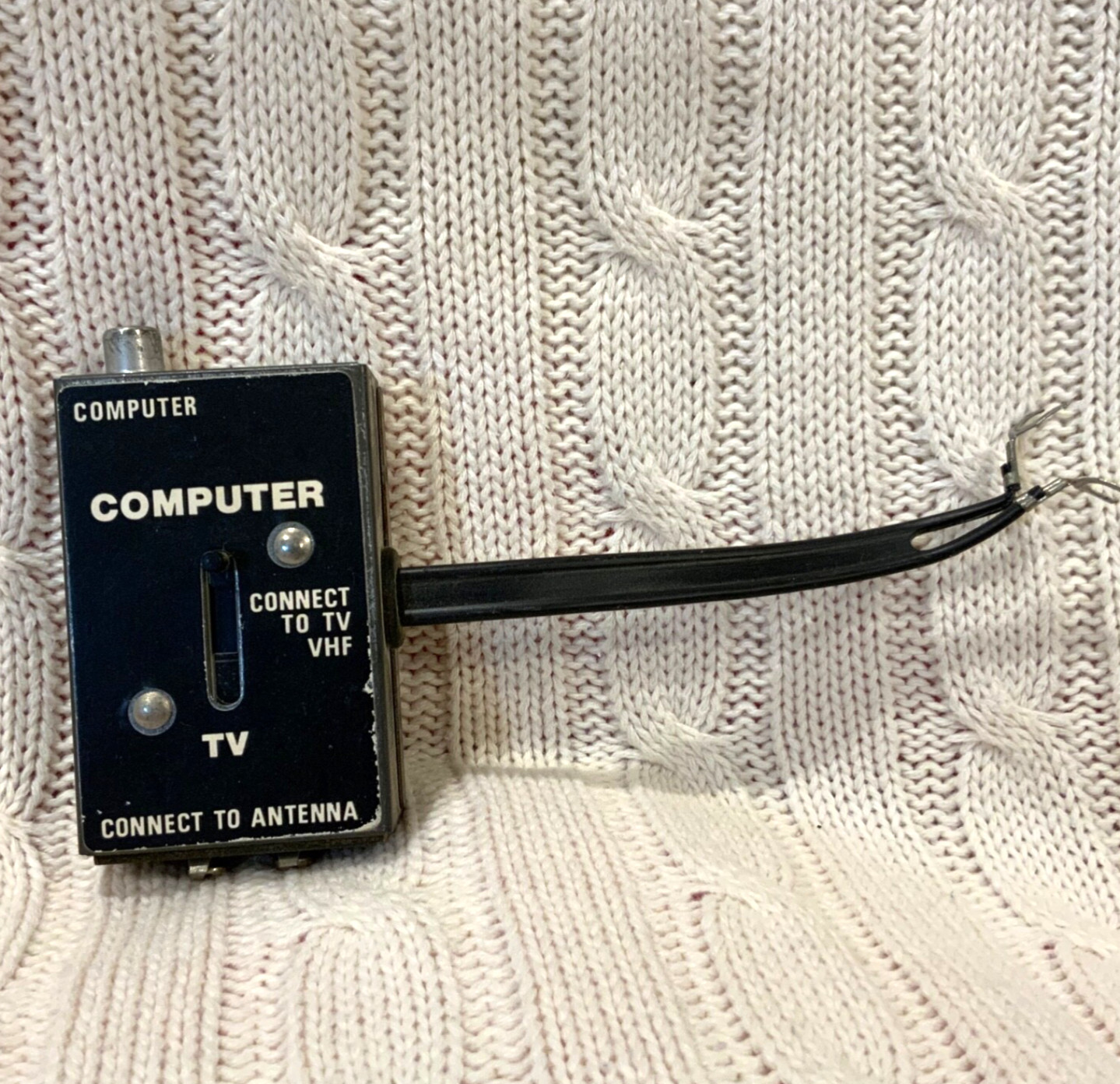 Mitsumi Vintage Computer/Game to TV Antenna VHF Switch Adapter Connection Device
