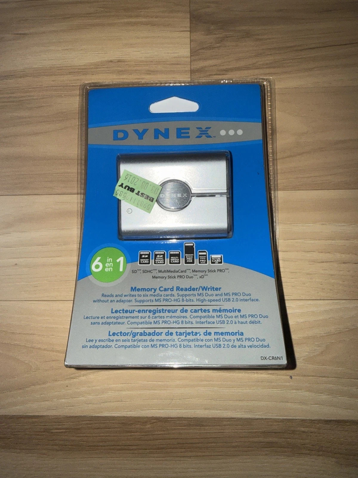 Dynex 6-in-1 Memory Card Reader / Writer w/ USB Cable Model: DX-CR6N1 - Silver