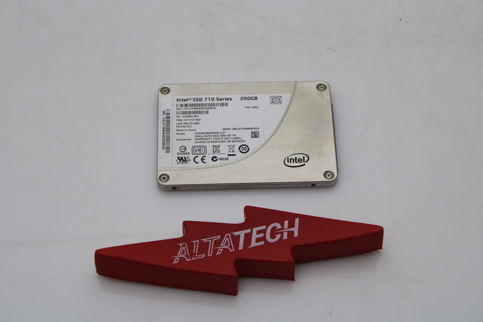 Micron SSDSA2BZ200G3 Intel 710 Series 200GB SSD Sata II