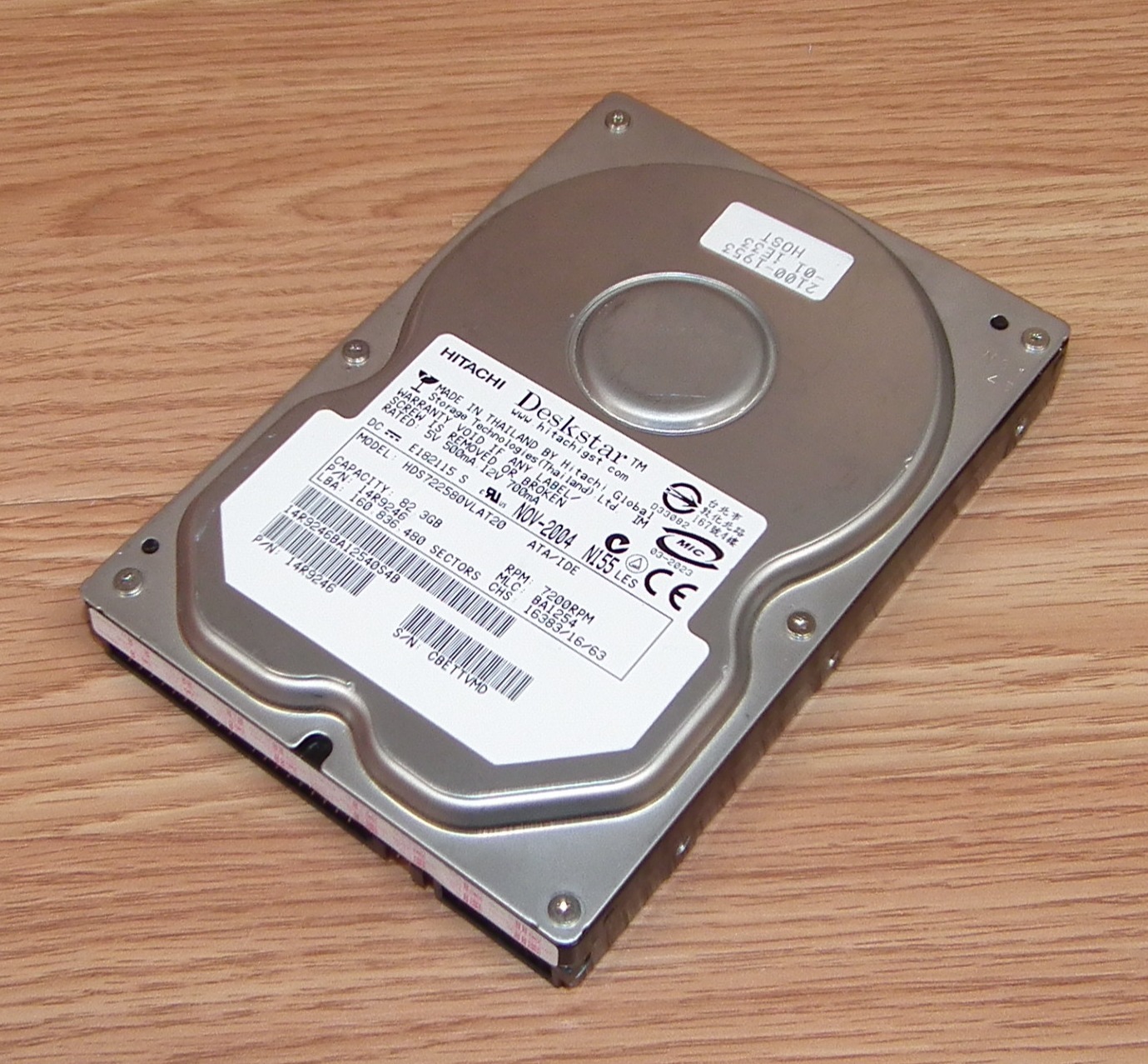 *FOR PARTS* Genuine Hitachi Deskstar (HDS722580VLAT20) 82.3 GB Hard Drive Only 