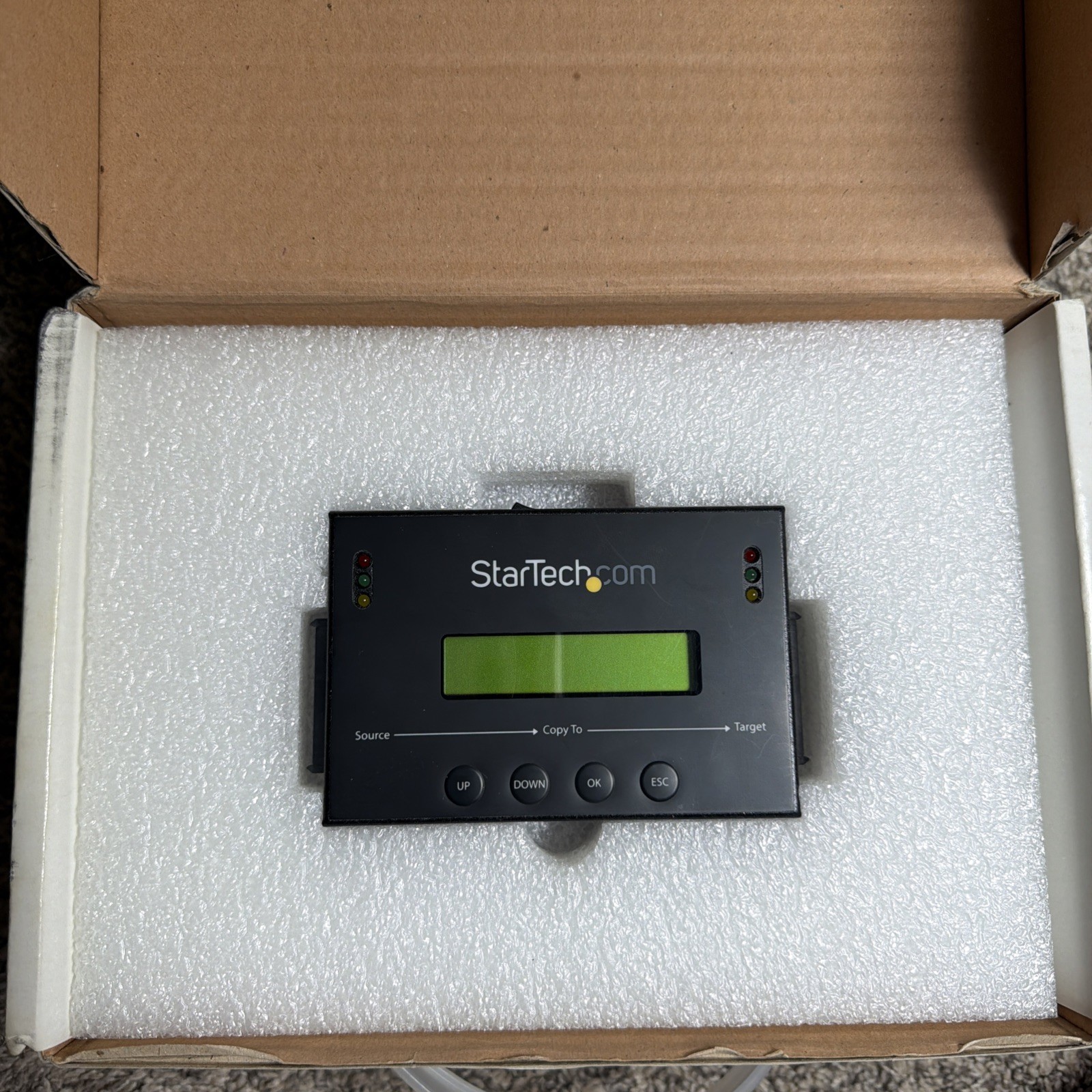 StarTech 1:1 Hard Drive Duplicator and Eraser for SATA/SAS Drives SATSASDUPE11