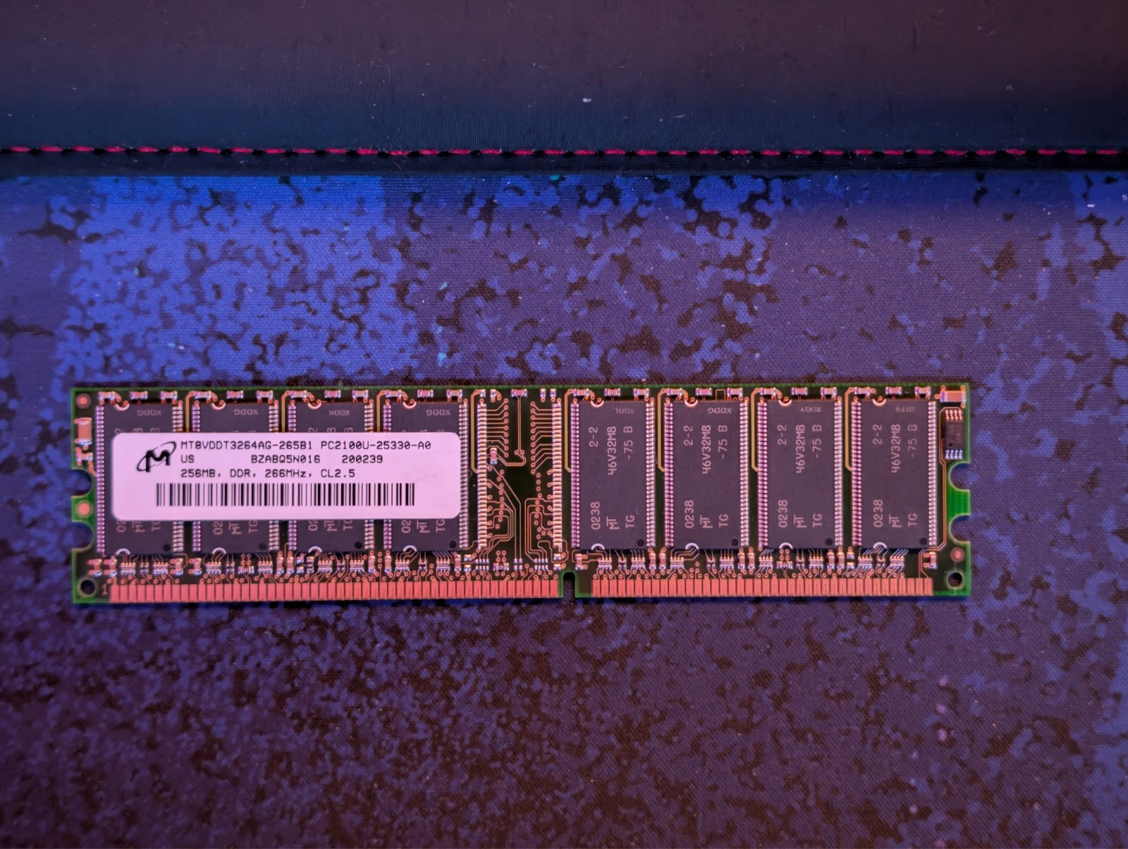 Micron 256MB DDR-266MHz PC2100 SDRAM Memory MT8VDDT3264AG-265B1 PC2100U-25330-A0