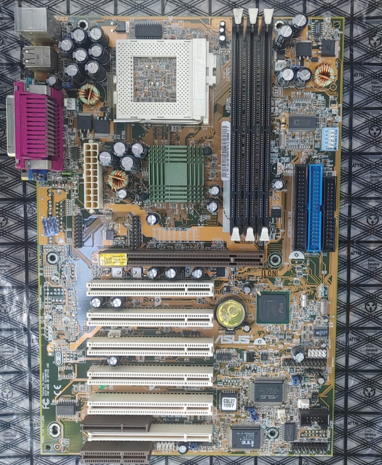 ASUS CUSL2 rev: 1.02 socket 370  Motherboard