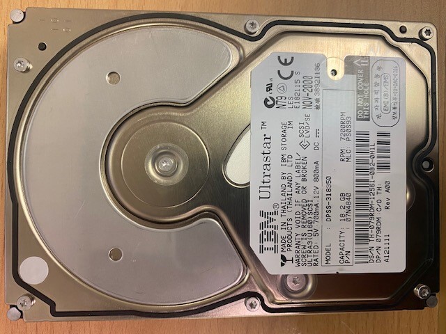 IBM UltraStar DPSS-318350 18.2 GB 10KRPM SCSI 80PIN 3.5" PN 07N4840 DP/N 079RDM