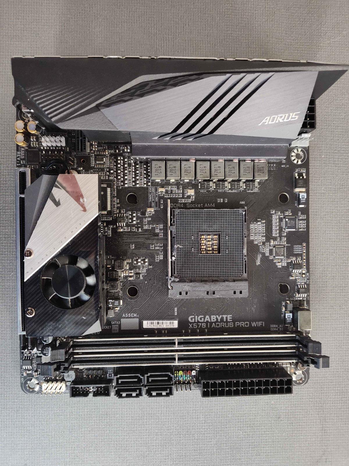 GIGABYTE X570 I Aorus Pro WIFI Mini-ITX AM4 Motherboard **For Parts Read Desc**