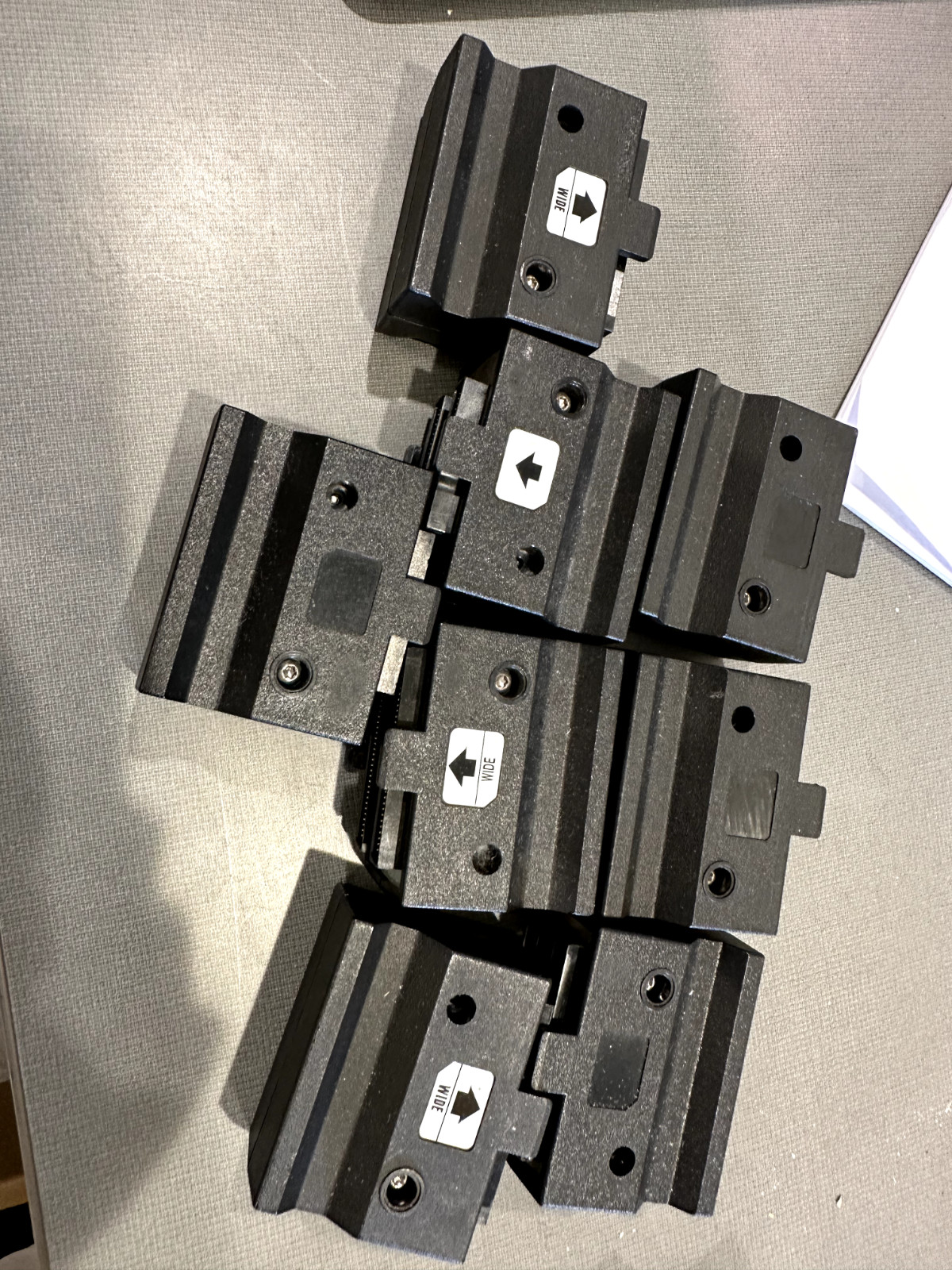 LOT of 8 SCSI Dual half Pitch Terminator Connector  2x 50-PIN 50-POL Exabyte 4