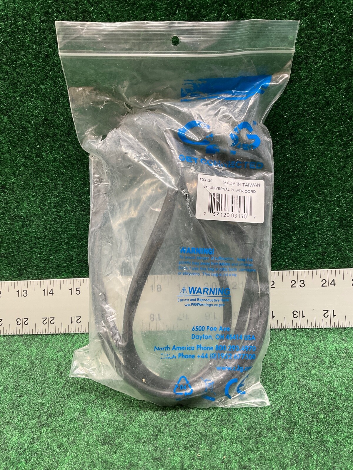 C2G 03130 Universal Power Cord Replacement Cable 3 Pin 5-15P to C13 6Ft