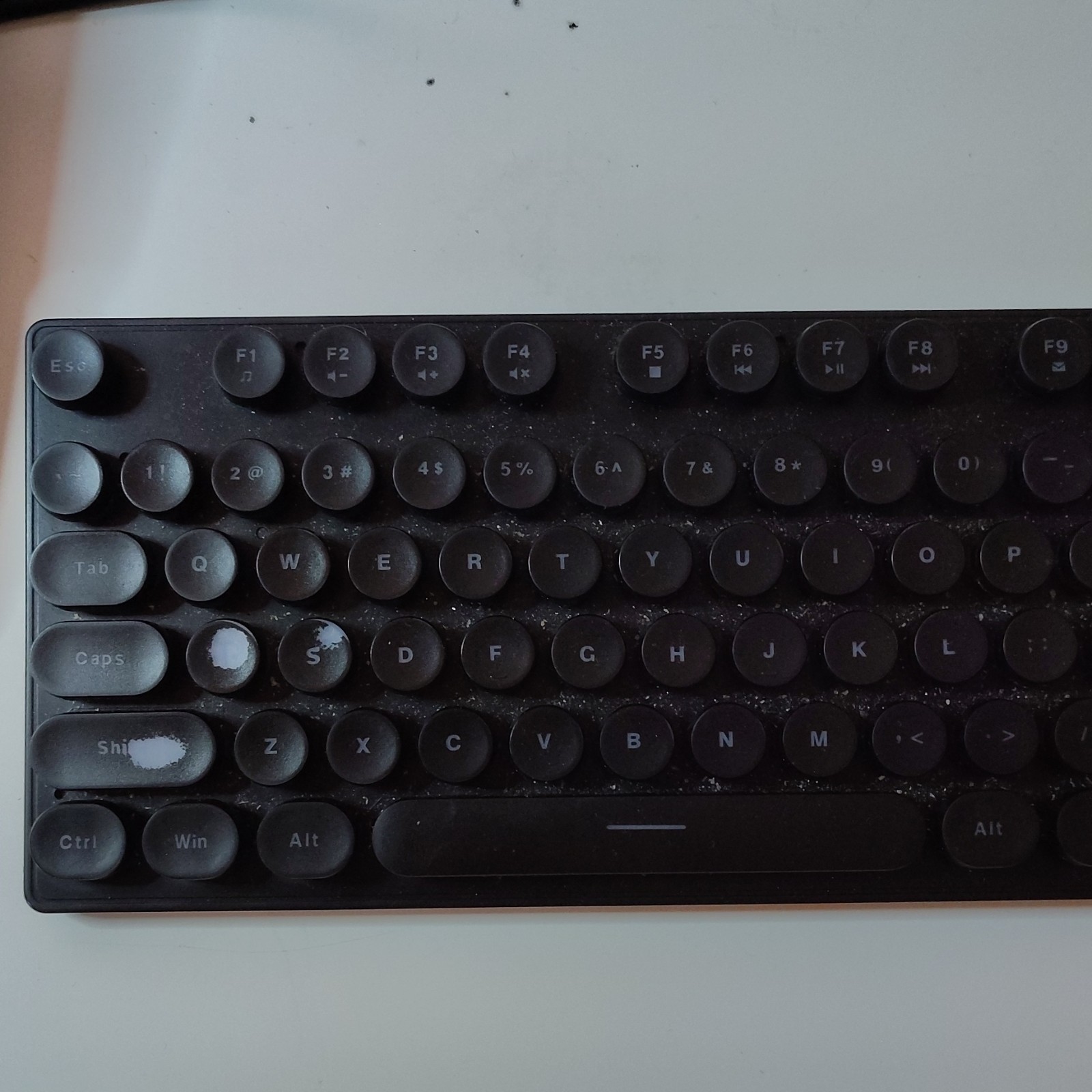 EWEADN GX330 Retro Typewriter Wired Light-Up Gaming USB QWERTY English Keyboard