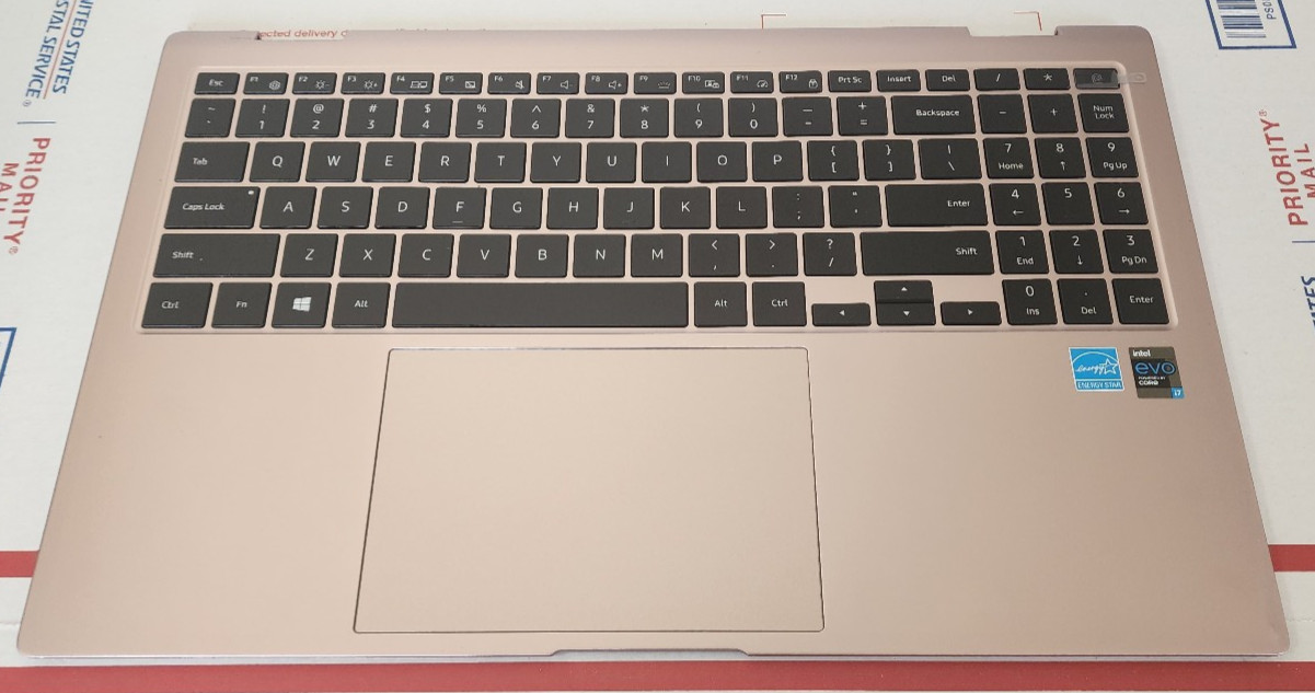 Samsung Galaxy Book Pro 360 NP950QDB Genuine Palmrest Keyboard Touchpad Gold