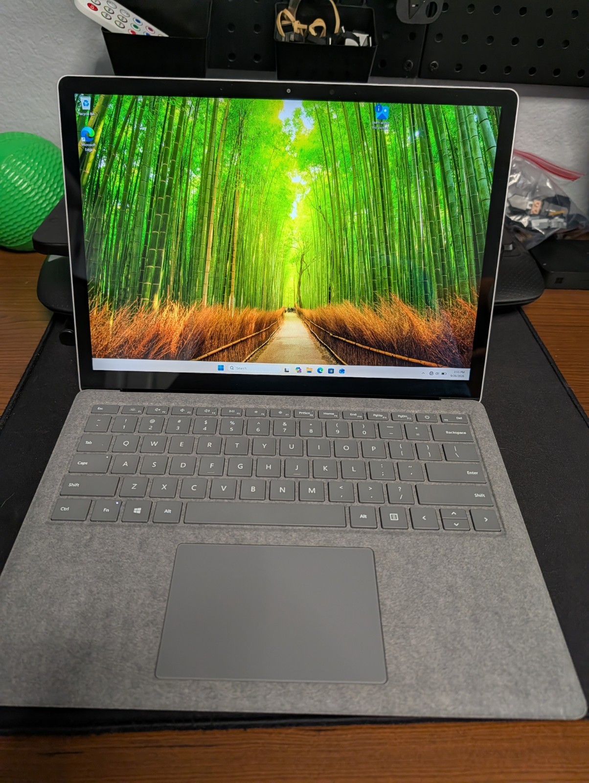 Microsoft Surface Laptop 4 13.5" Touchscreen (i5-1135G7, 8 GB RAM, 256 GB)