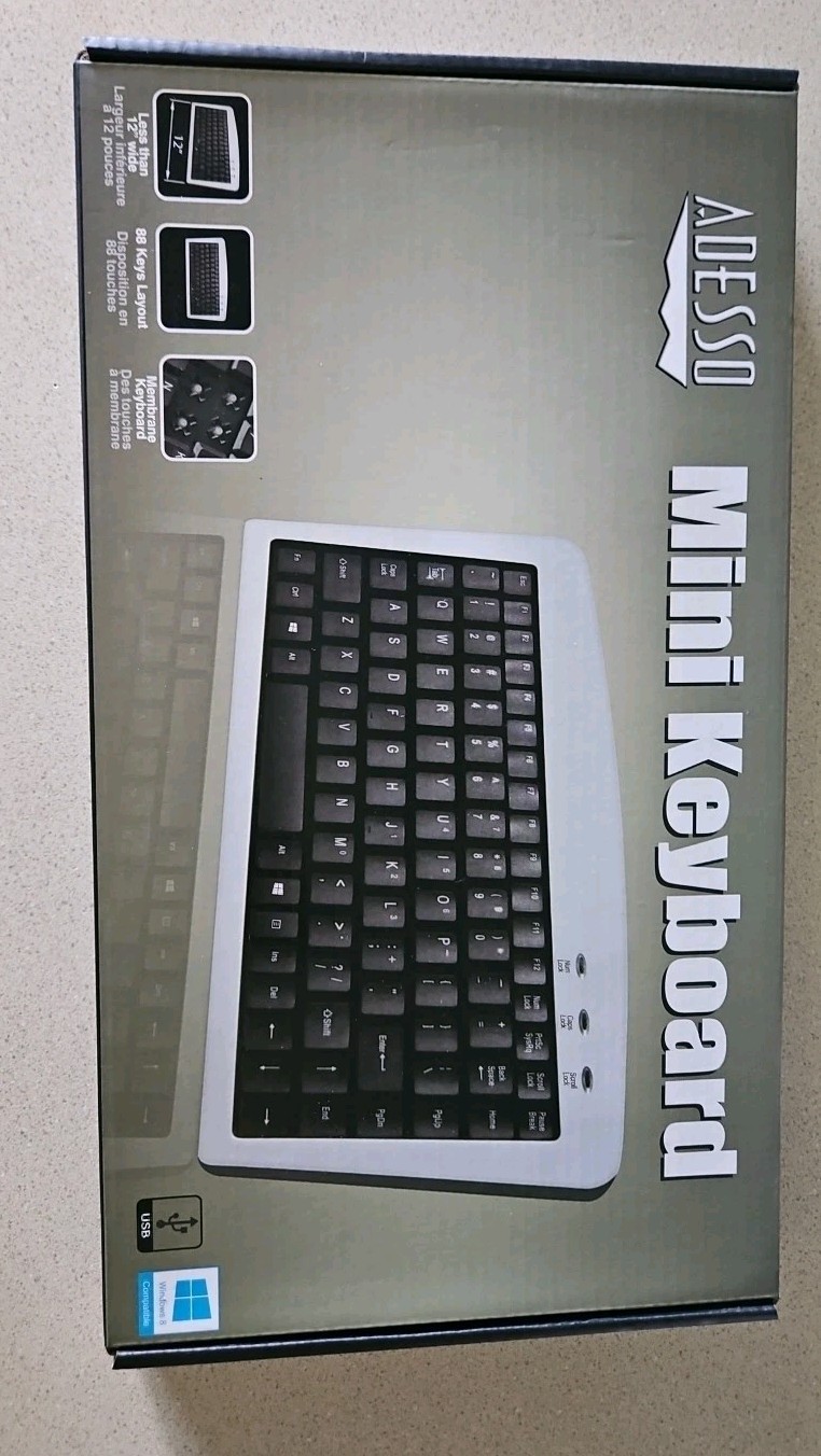 NEW Adesso Mini Keyboard 88 keys Layout USB less 12" AKB-901