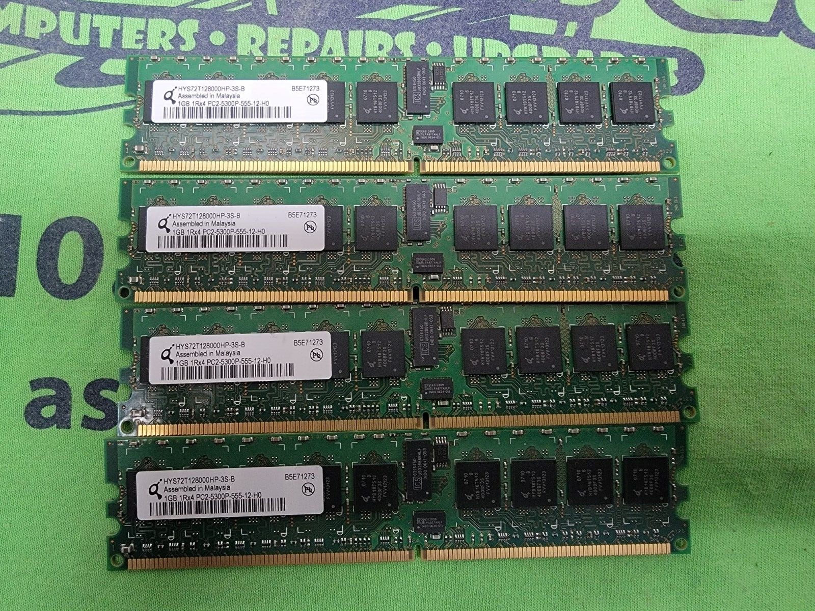 SERVER RAM LOT OF 4 - Qimonda Infineon/HP 1GB 1Rx4 PC2-5300P HYS72T128000HP-3S-B