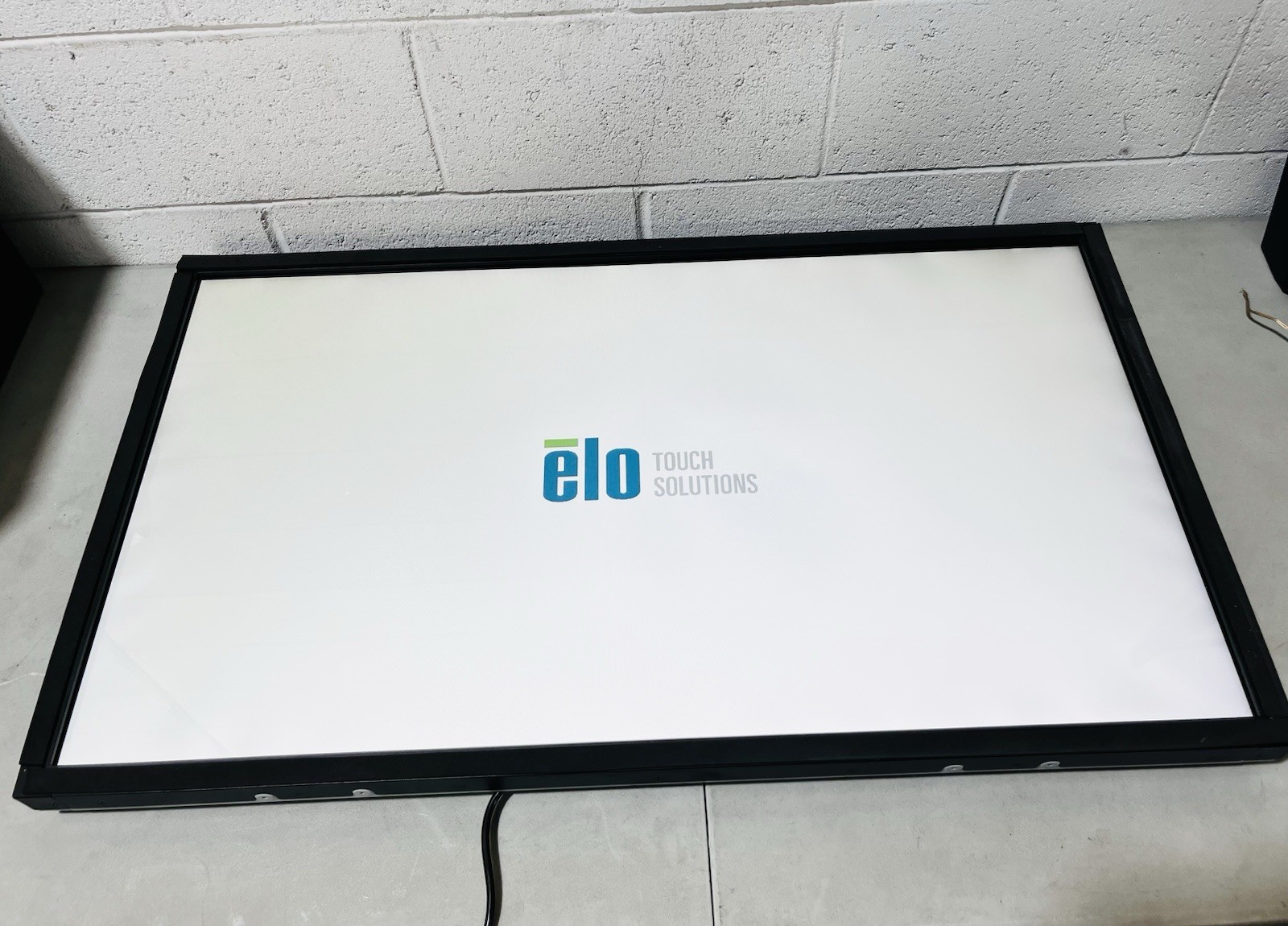 Elo Touch Solutions 42" P420HVN02 Touchscreen Monitor | 1920x1080 Full HD @ 60Hz