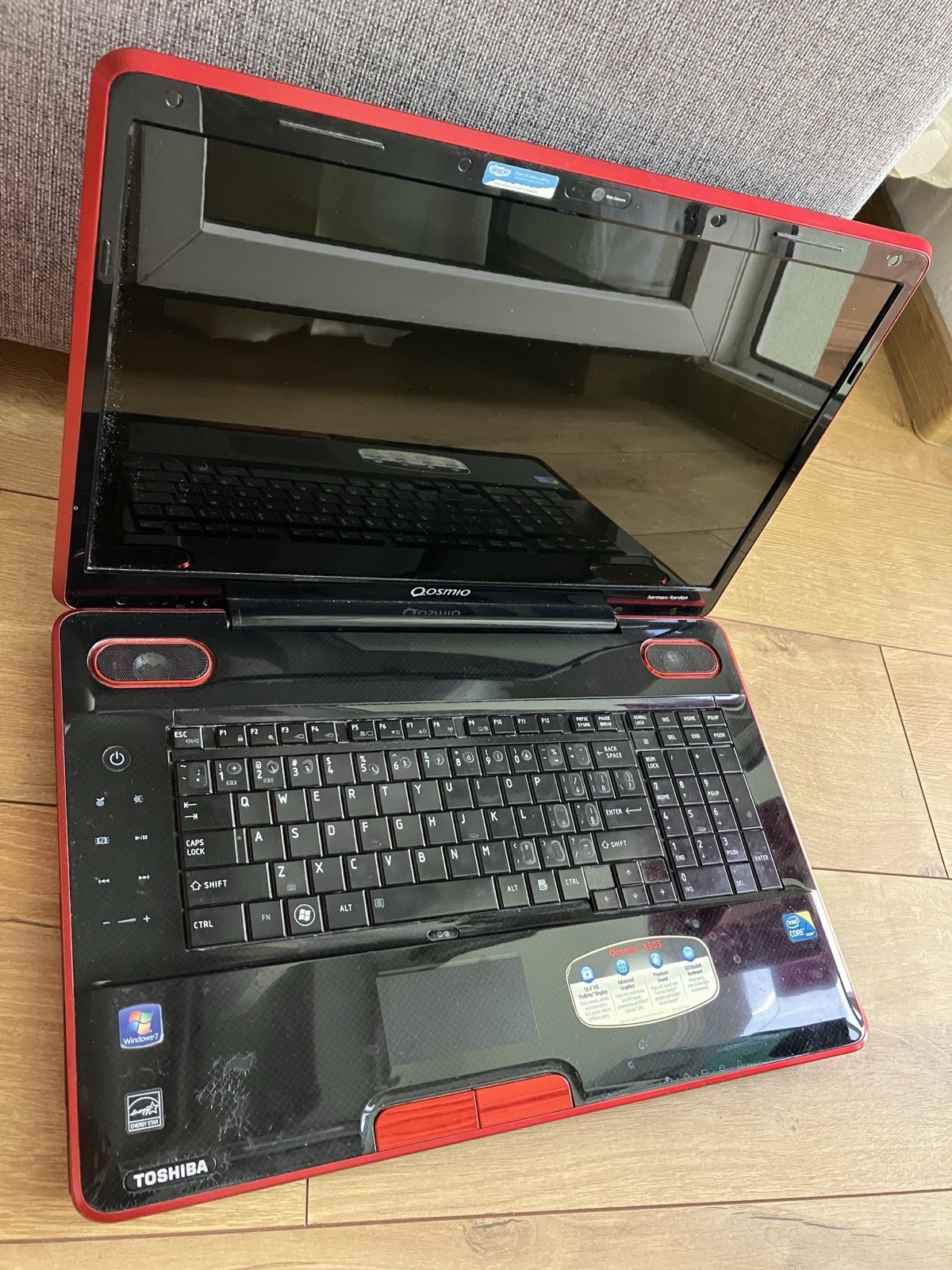 TOSHIBA Qosmio X505-Q870 - fully functional or for parts