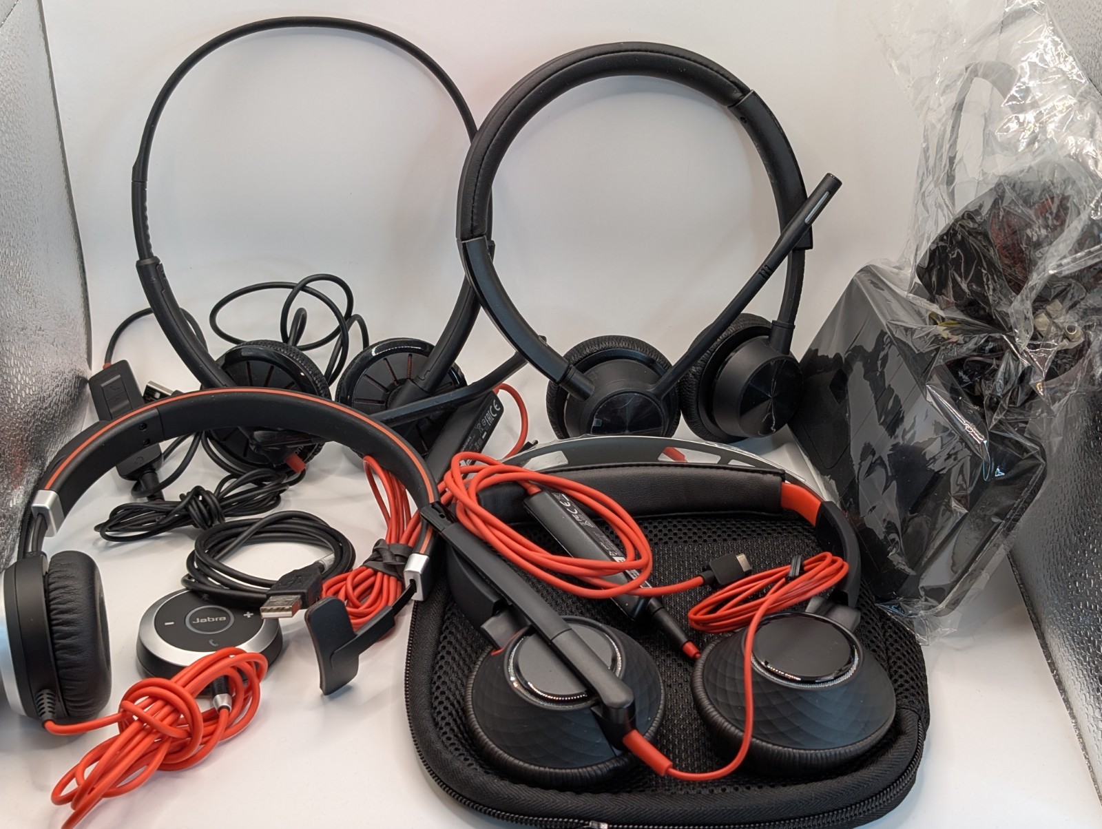 (LOT OF 5) Jabra , Poly &  Plantronics Corded Headset, WORKS. 