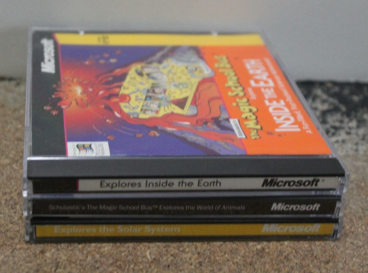 Vintage Microsoft CD-ROM--Magic School Bus--Solar System, Earth, Animals