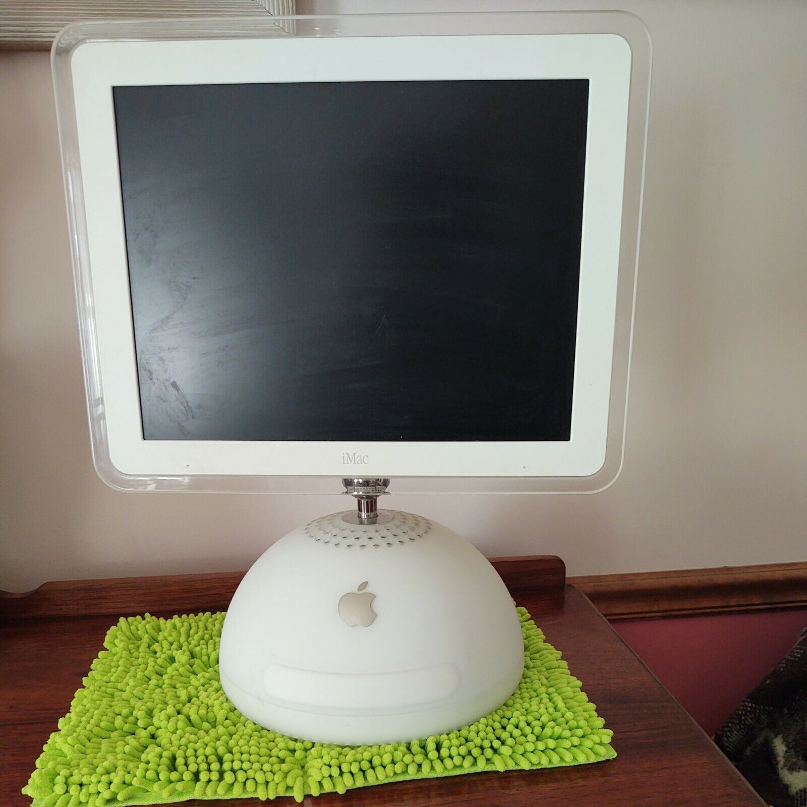 Vintage iMac Apple Computer, 2002 