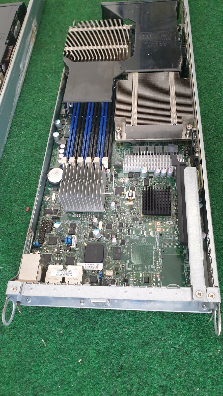 SuperMicro X8DTT-HEF- 2x Xeon E5645 2.4GHz 12M 48GB RAM