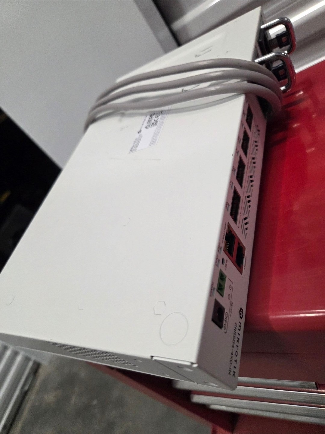MikroTik CRS504-4XQ-IN Cloud Router Switch 650MHz 4xQSFP28 Compatible with 40G.