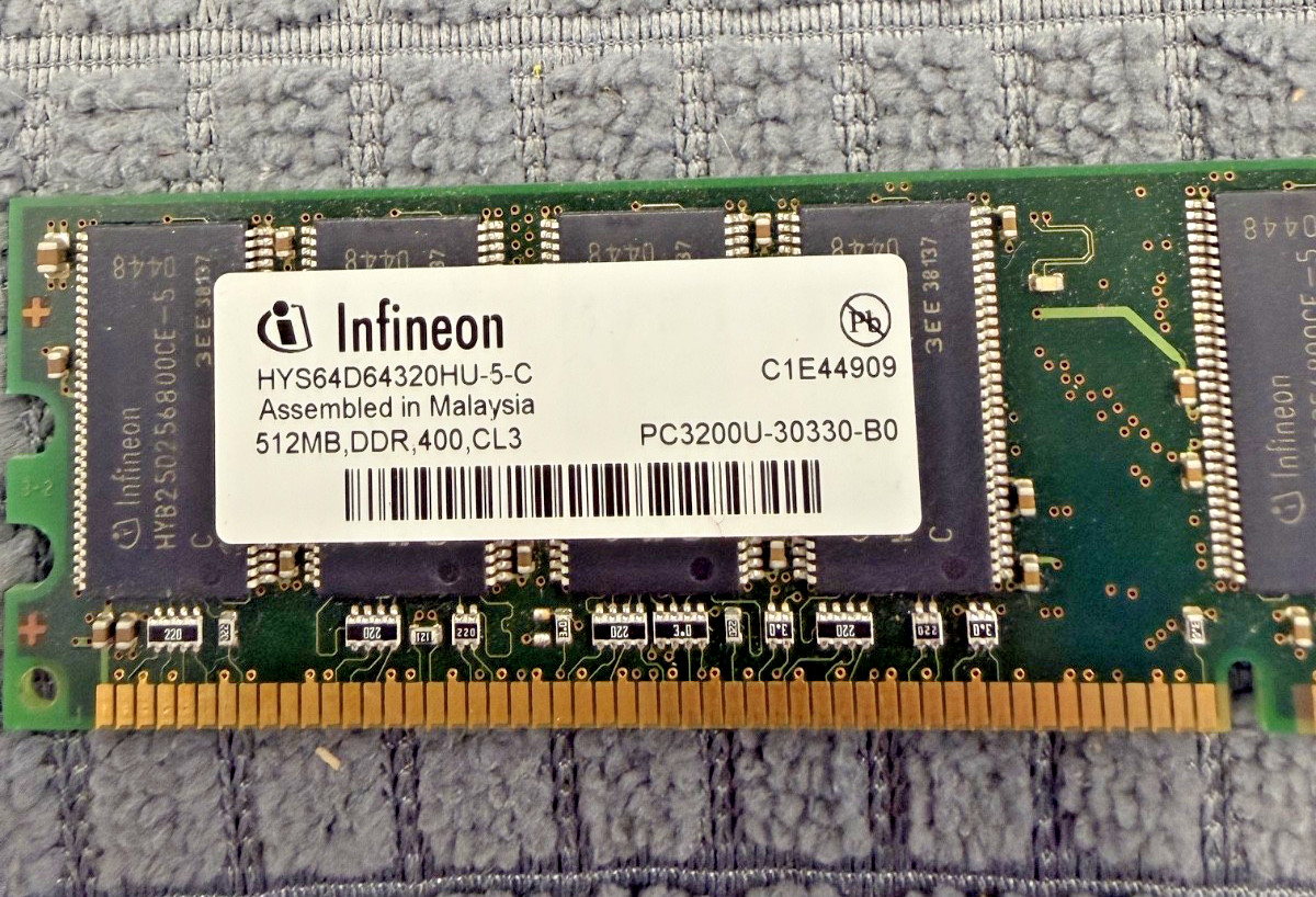 Infineon #1 HYS64D64320HU-5-C 512 MB Memory