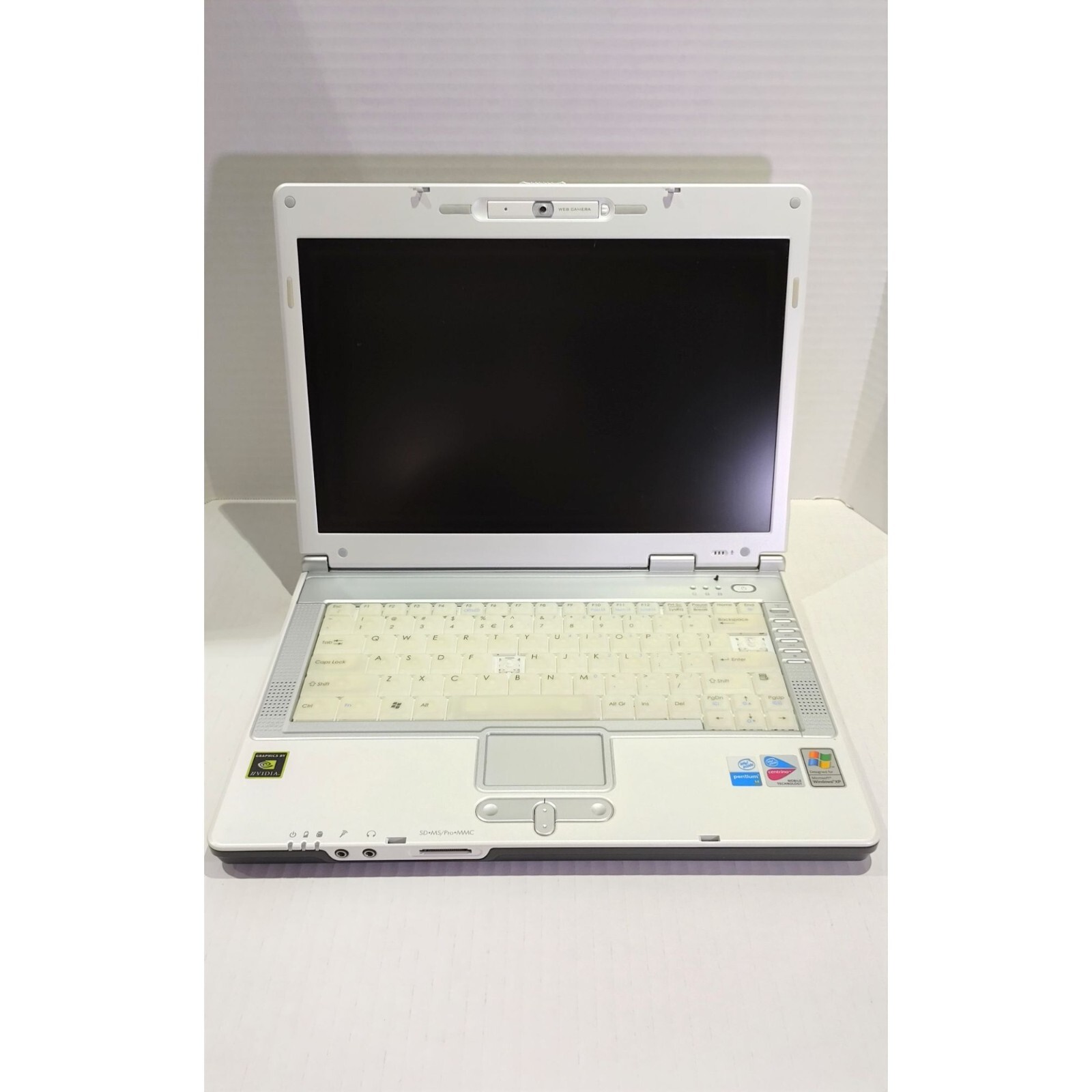 Jetbook laptop model C240 C series w/ AC adapter FOR PARTS NOT WORKING