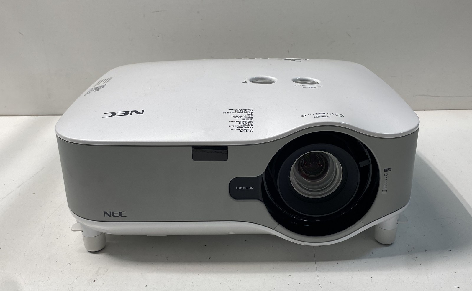 NEC NP1150 LCD Projector 3700 Lumens XGA Power On Tested As-Is