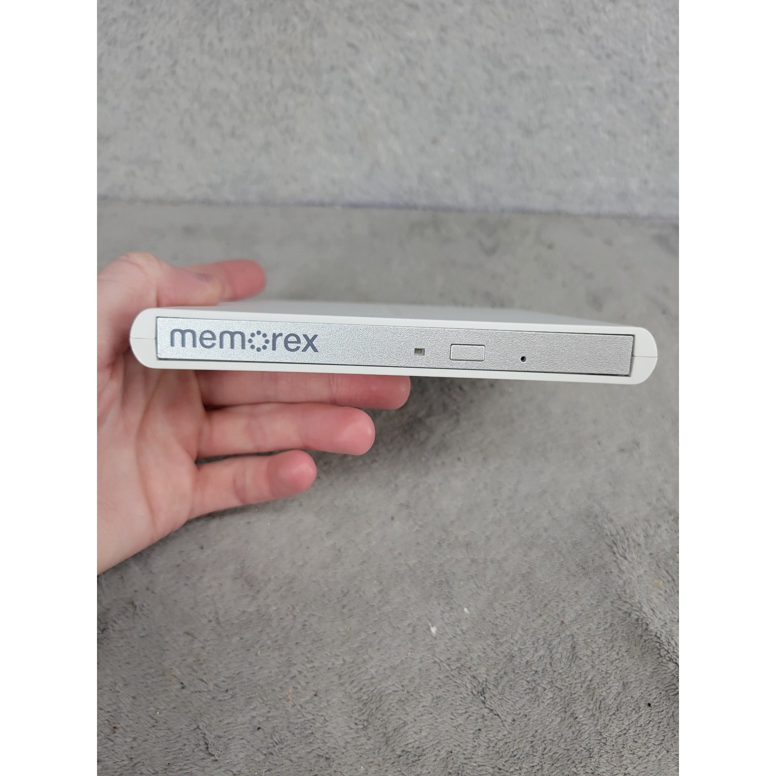 Memorex 8X Slim DVD Multi-Format Recorder External MRX-650LE v7 White USB Drive