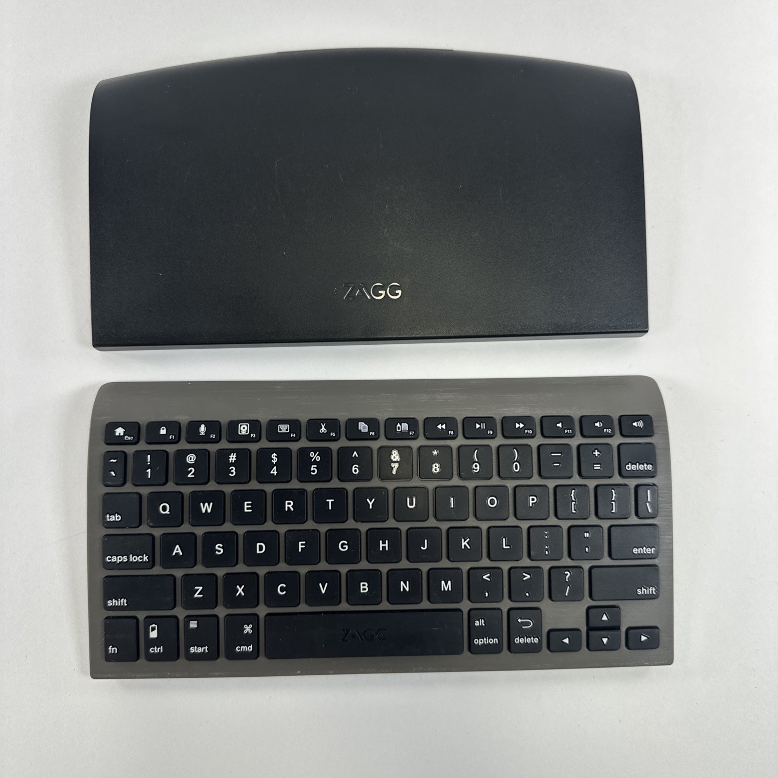 ZAGG ZAGGkeys Universal Bluetooth Keyboard Case for Tablets Smartphones