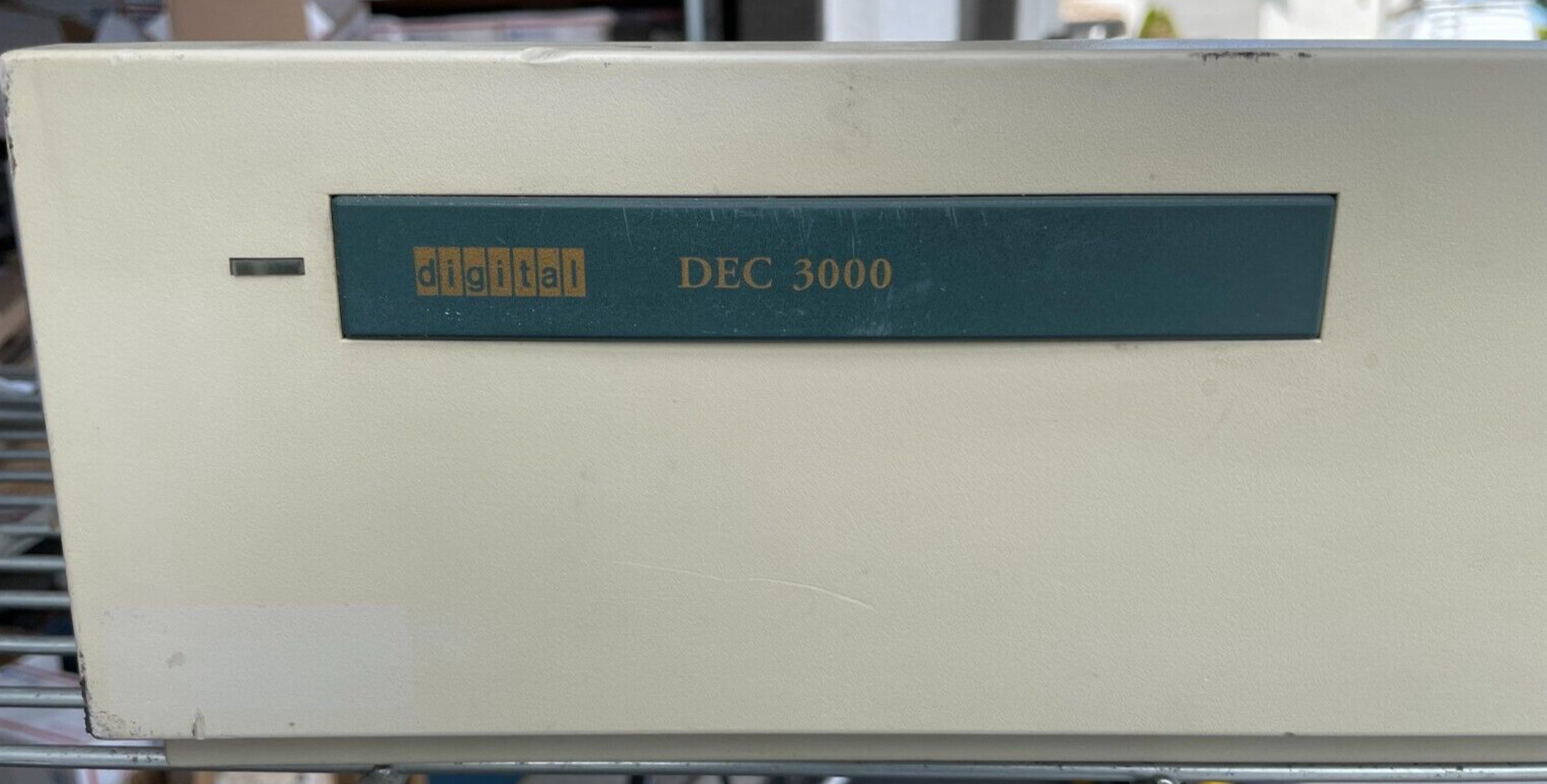 DEC Digital 3000/600 Model PE42A-A9 with CD Rom, PMAGB