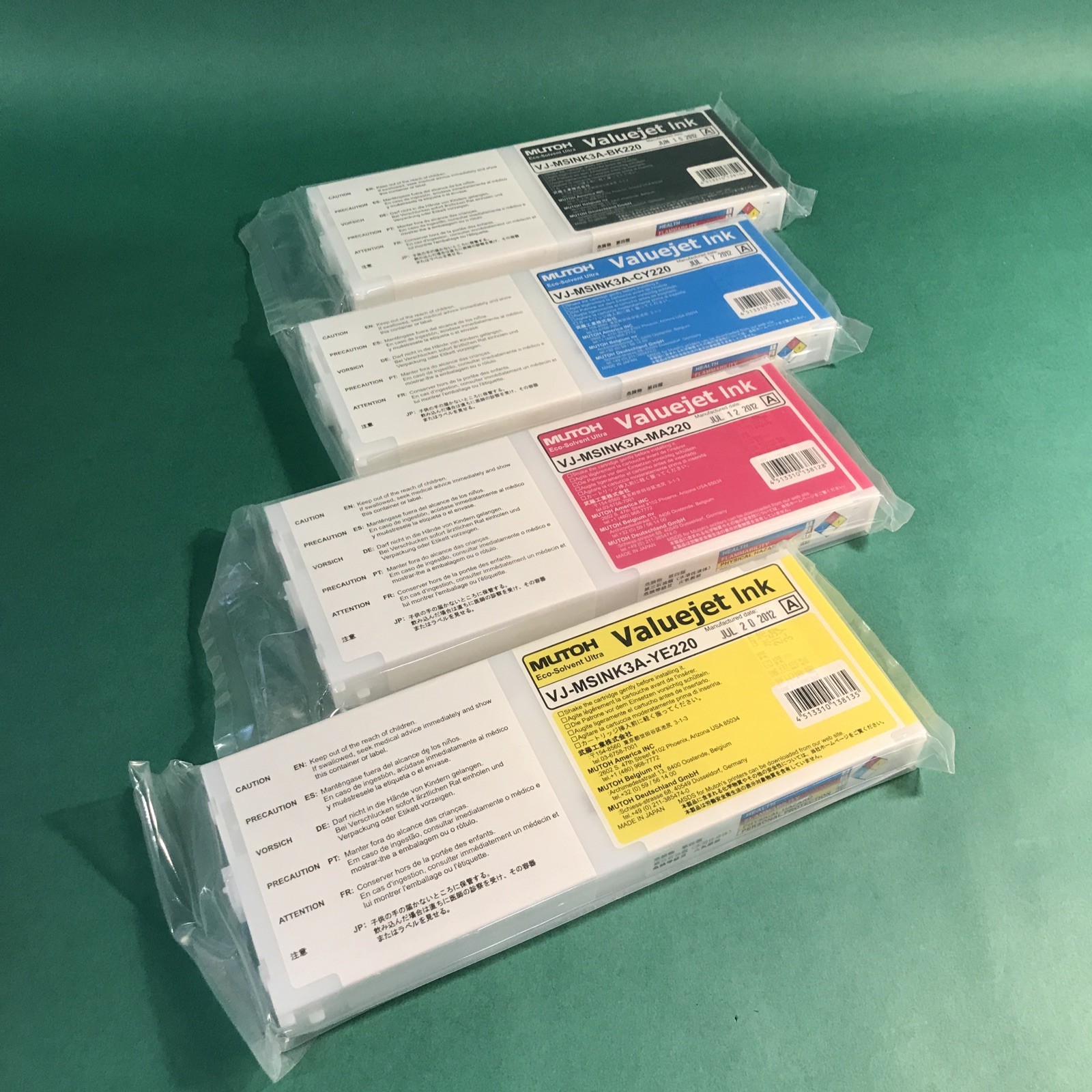 LOT OF 4 220ML MUTOH INK CARTRIDGE ValueJet VJ-MSINK3A BK220 MA220M YE220 CY220