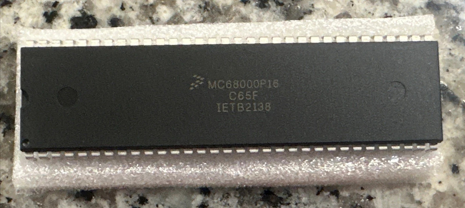 Freescale / Motorola MC68000P16 Amiga Atari MPU CPU