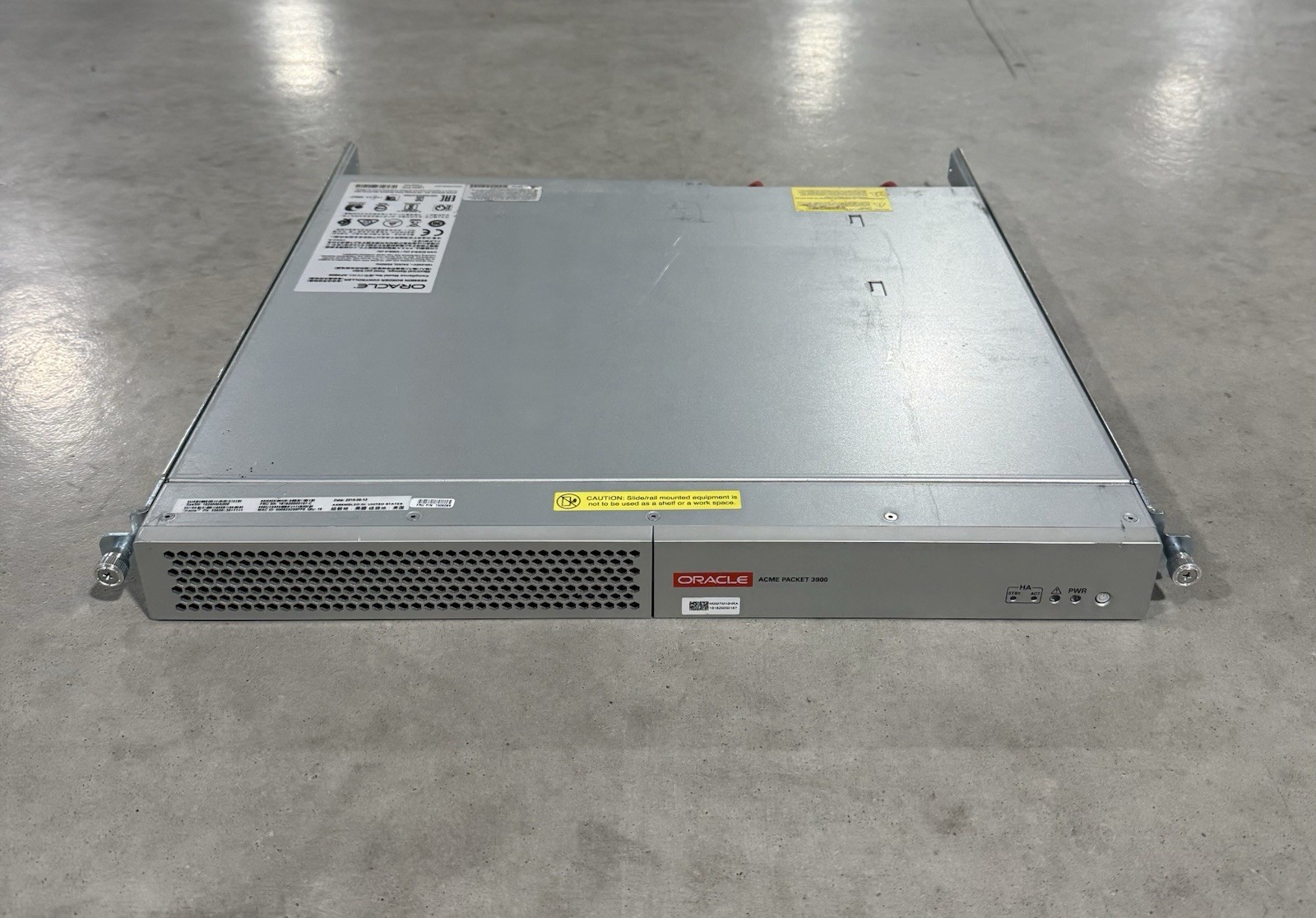 Oracle Acme Packet 3900 SBC AP3900 Session Border Controller 100-240V 50/60Hz