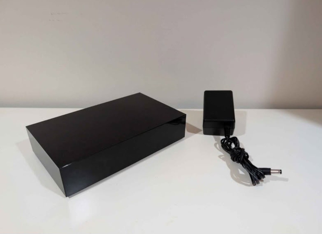 LaCie Hard Disk Design by Neil Poulton 1TB Tested