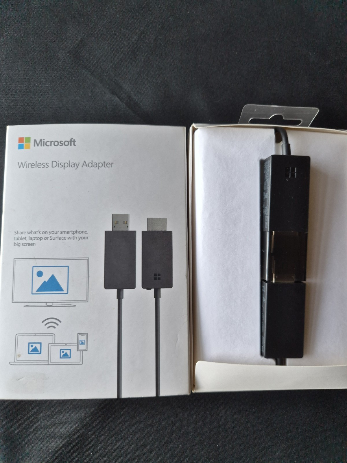 Microsoft Wireless Display Adapter Model 1733 P3Q00001 HDMI USB Black G1N