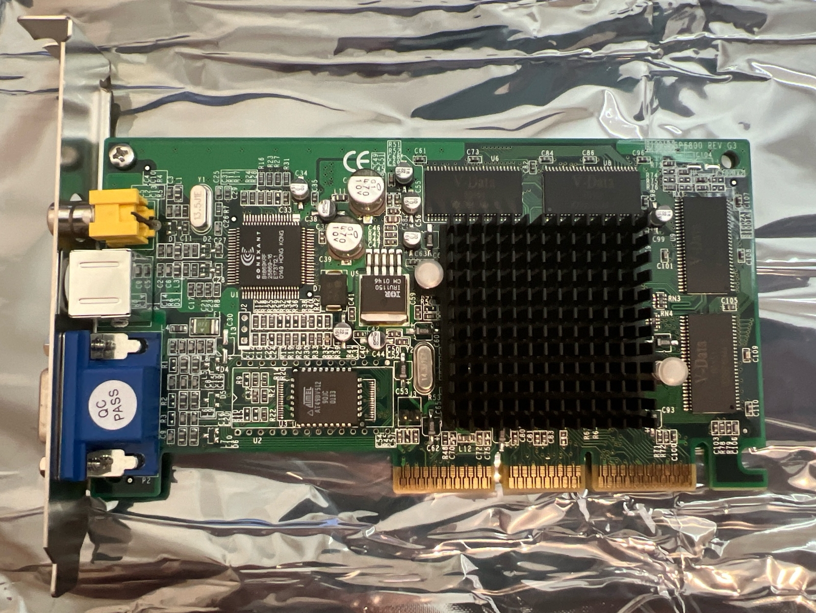 e-GeForce2 MX-200 TWV.032-A4-NV32-S1 32MB AGP Graphics Card