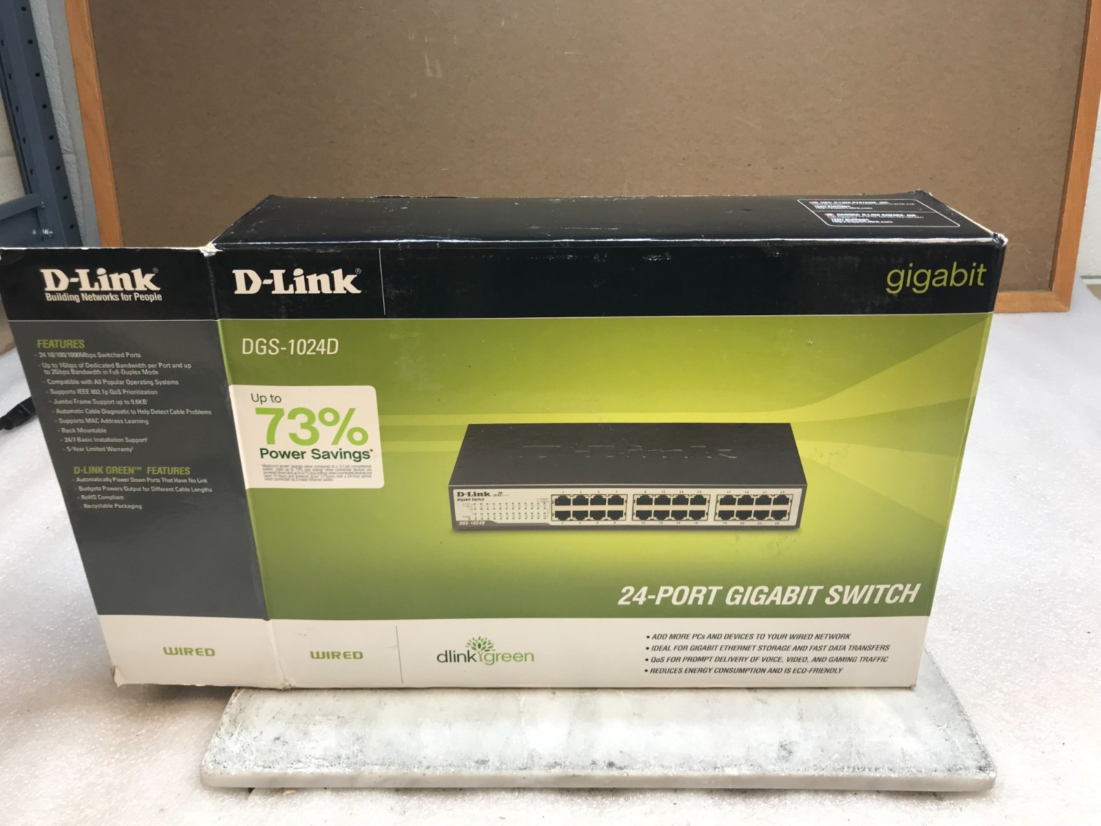 D-Link DGS-1024D 24 Port Unmanaged 100 / 1000 Gigabit Ethernet Switch