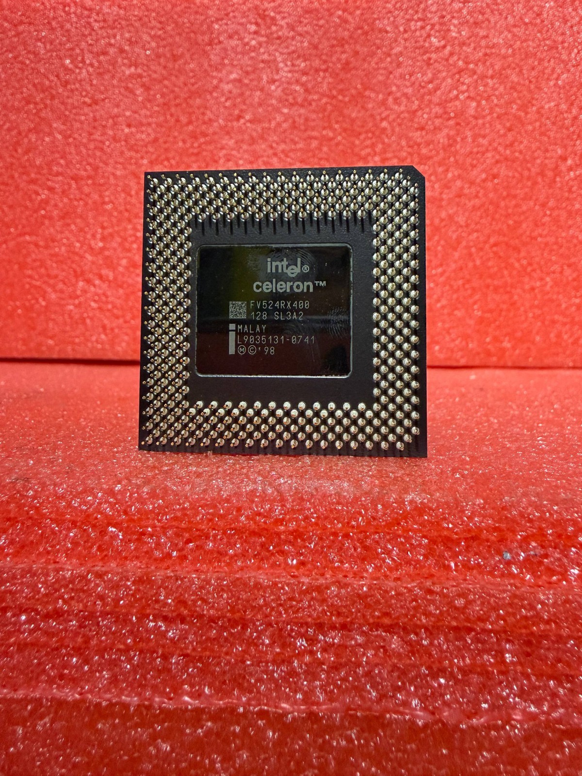 Intel Celeron 400 MHz processor SL3A2, Socket 370