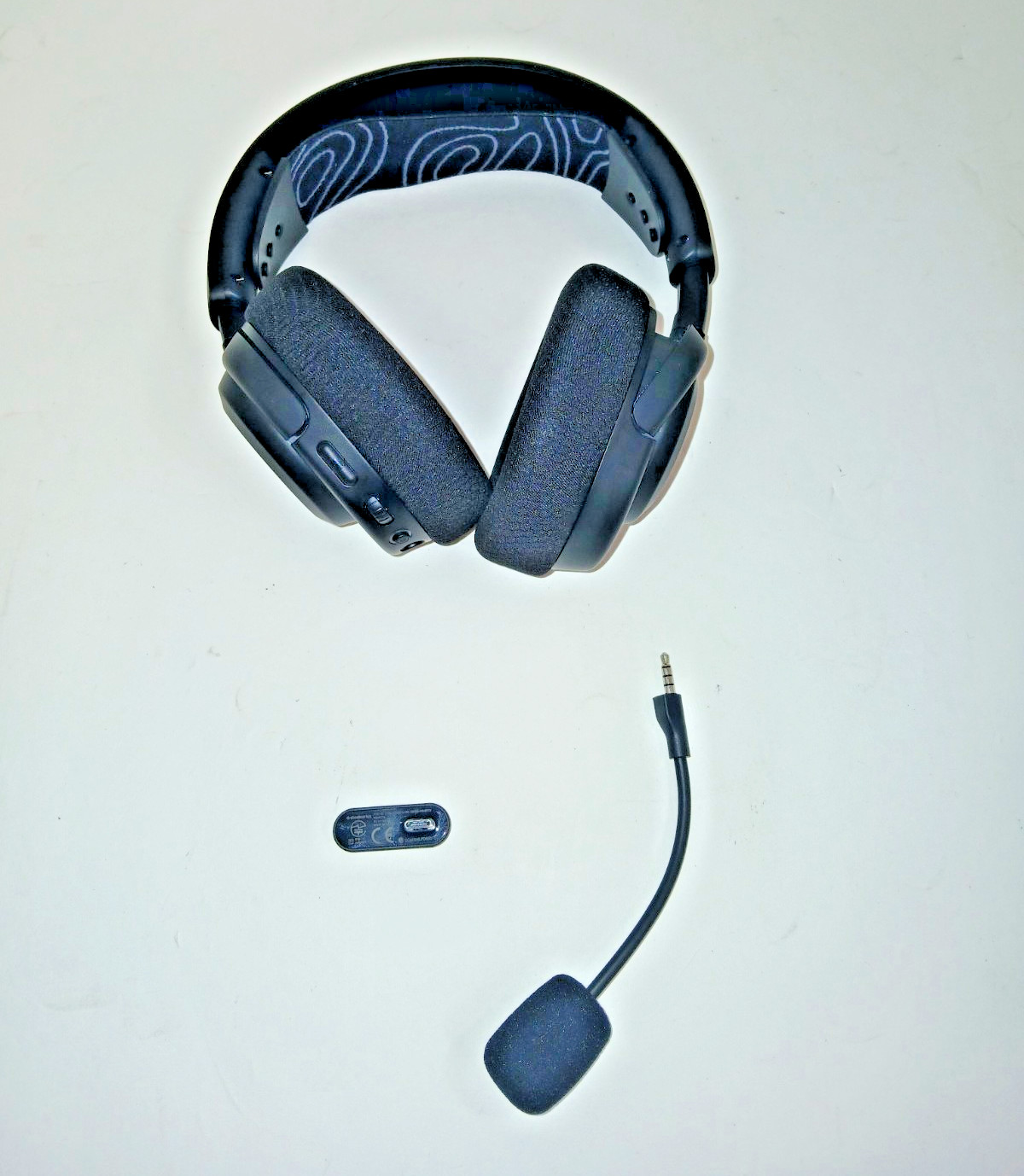 SteelSeries Arctis Nova 3P Wireless Multi-Platform Gaming Headset — Black
